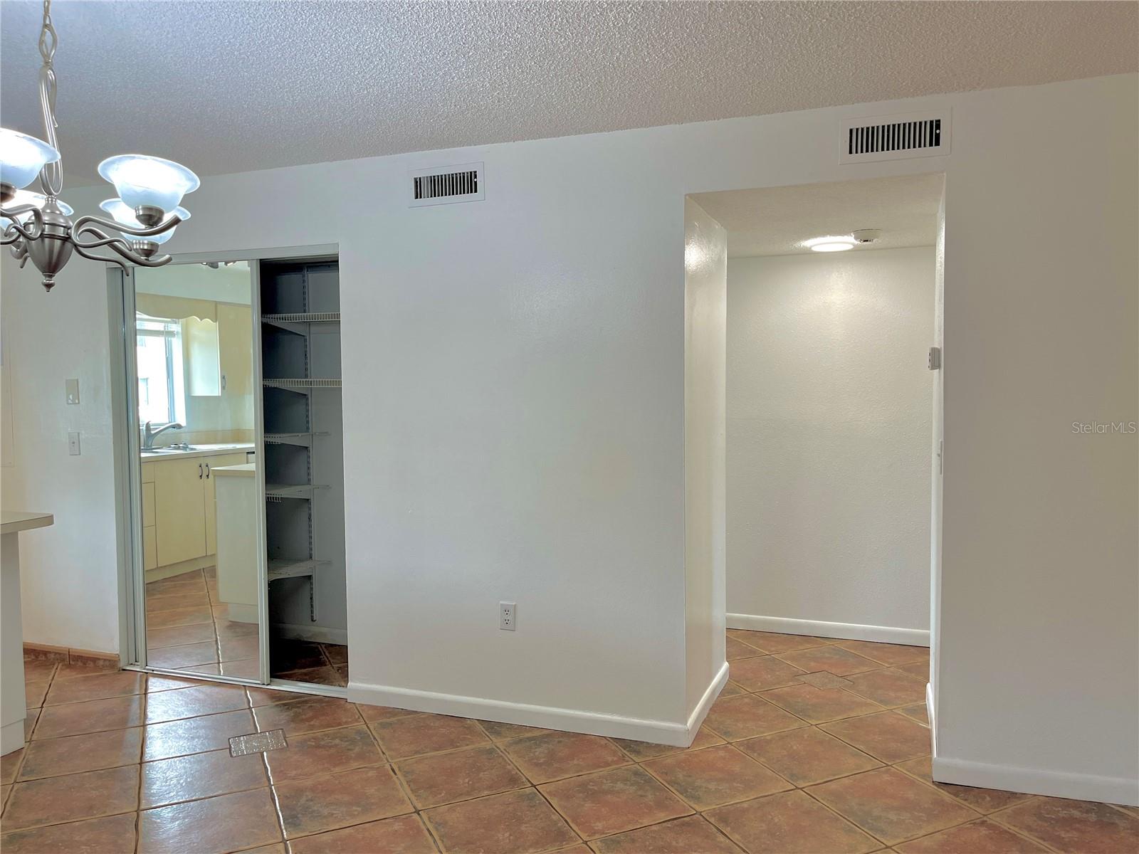 2724 HIDDEN LAKE BLVD #A — photo 7