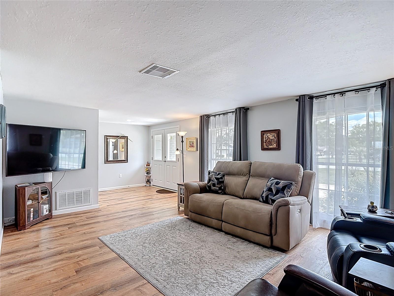 12709 CASTLEBERRY CT — photo 10