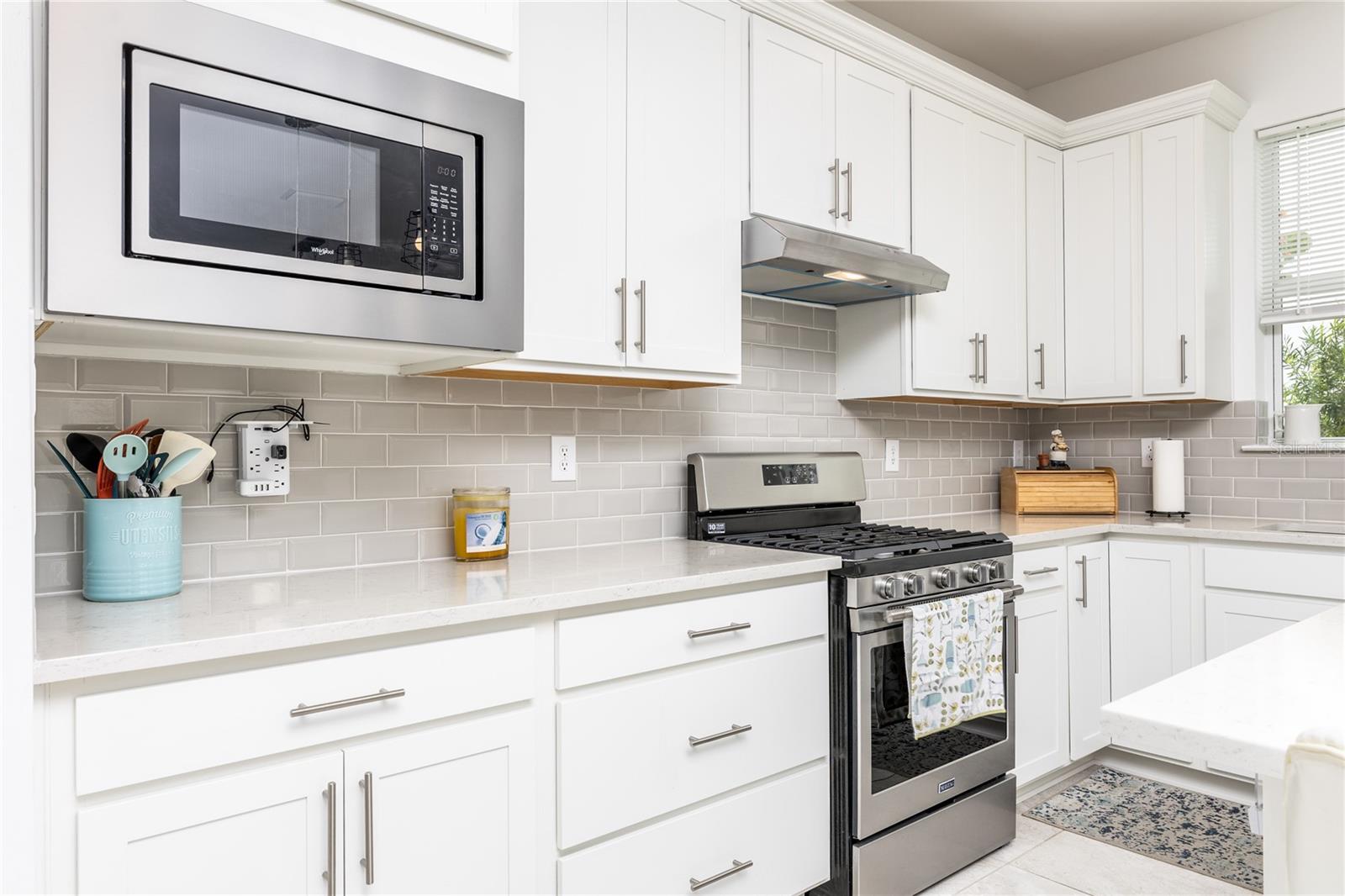 9978 BRIGHT WATER DR — photo 34