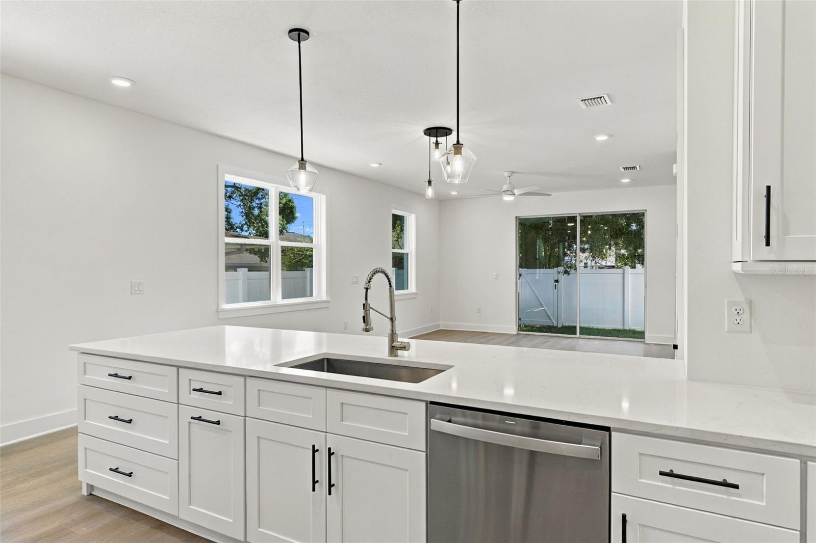 2508 W GRAY ST #1 — photo 9