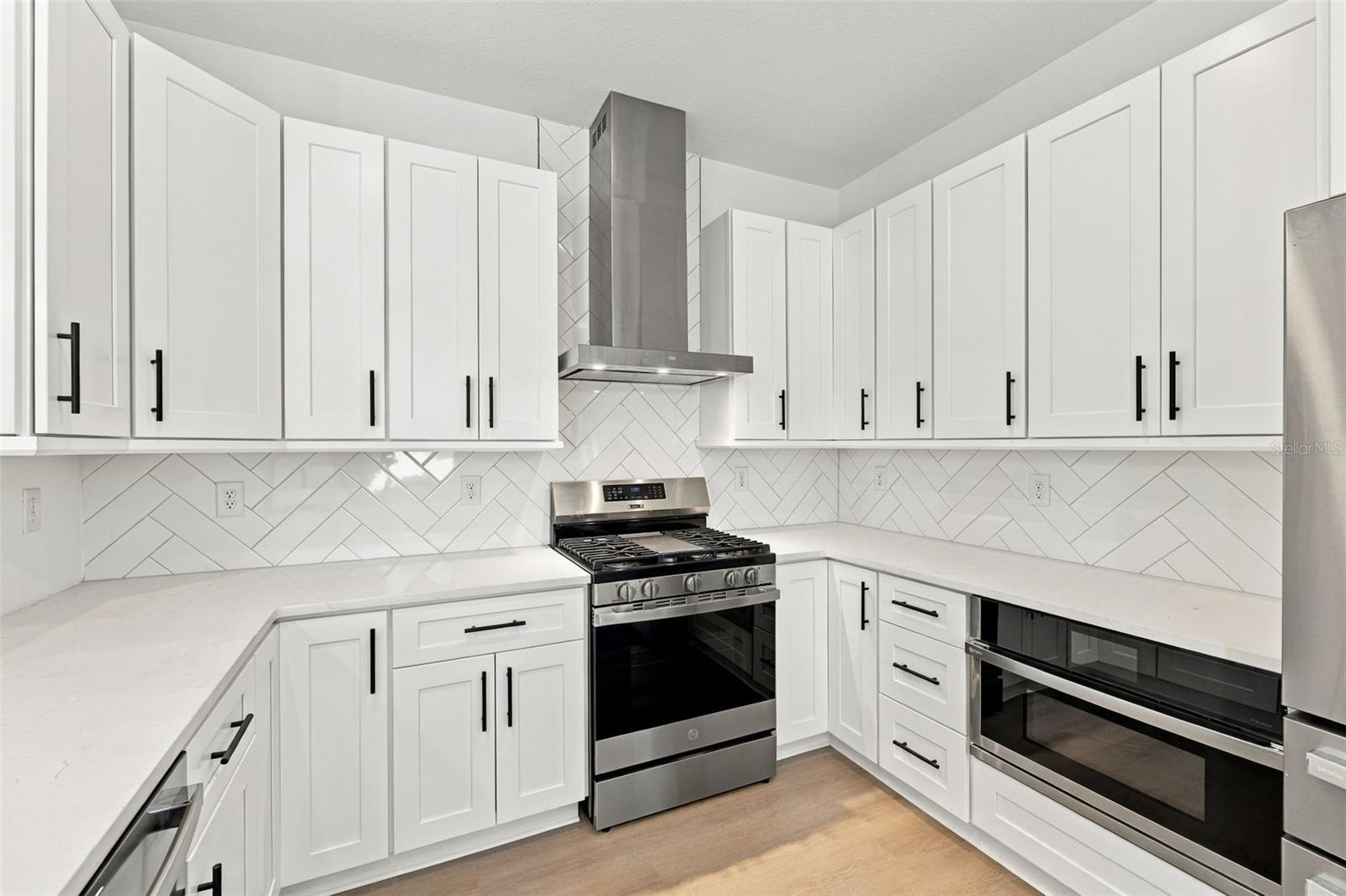 2508 W GRAY ST #1 — photo 8