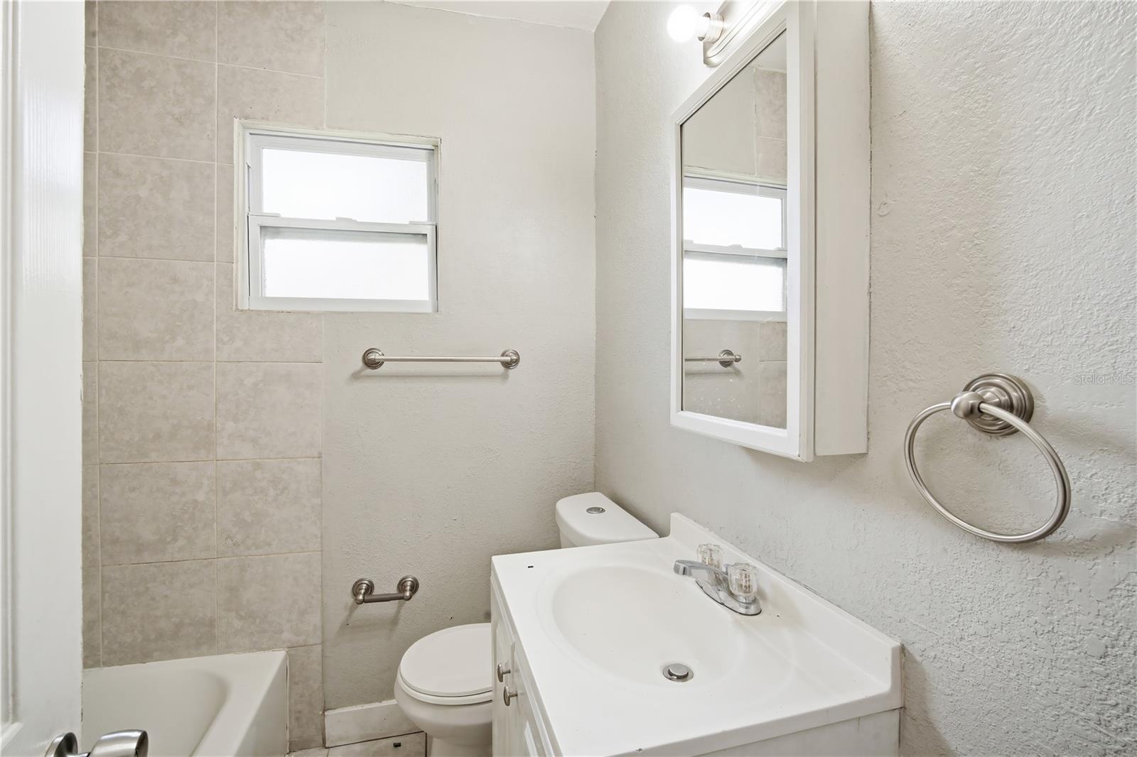 8419 N SEMMES ST — photo 13