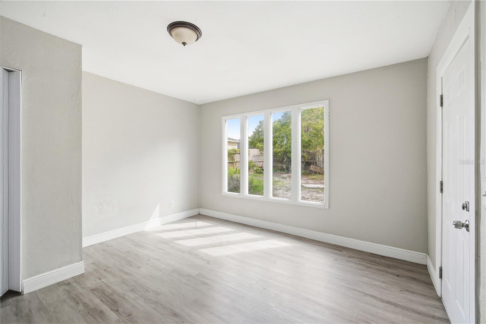 8419 N SEMMES ST — photo 11