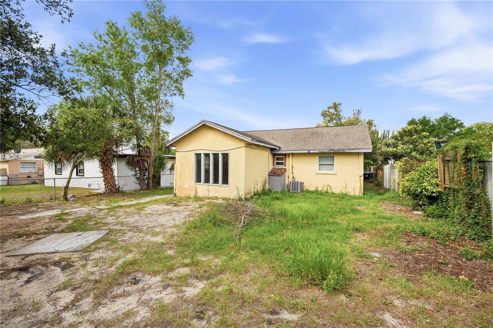 8419 N SEMMES ST — photo 16