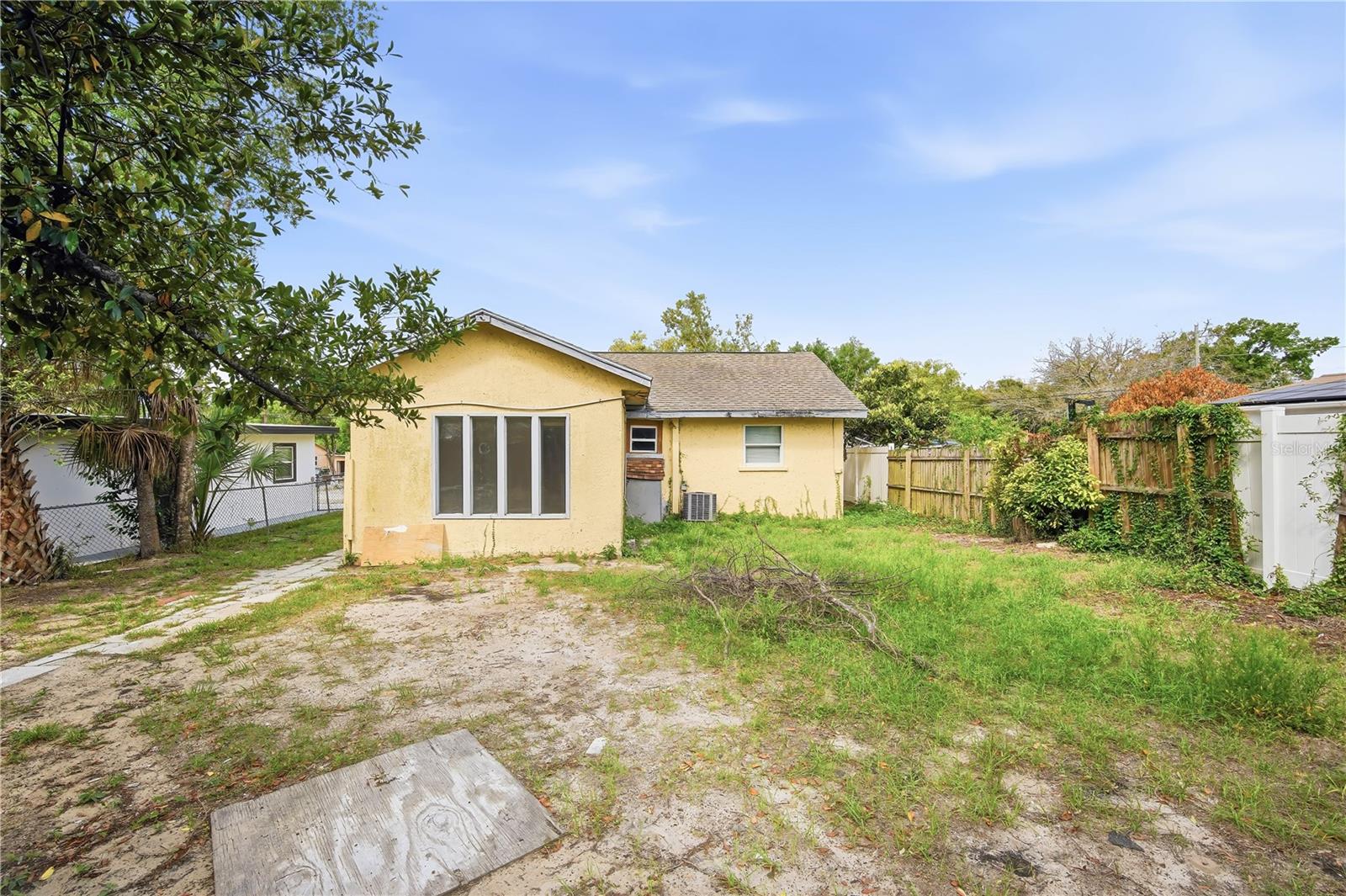 8419 N SEMMES ST — photo 17