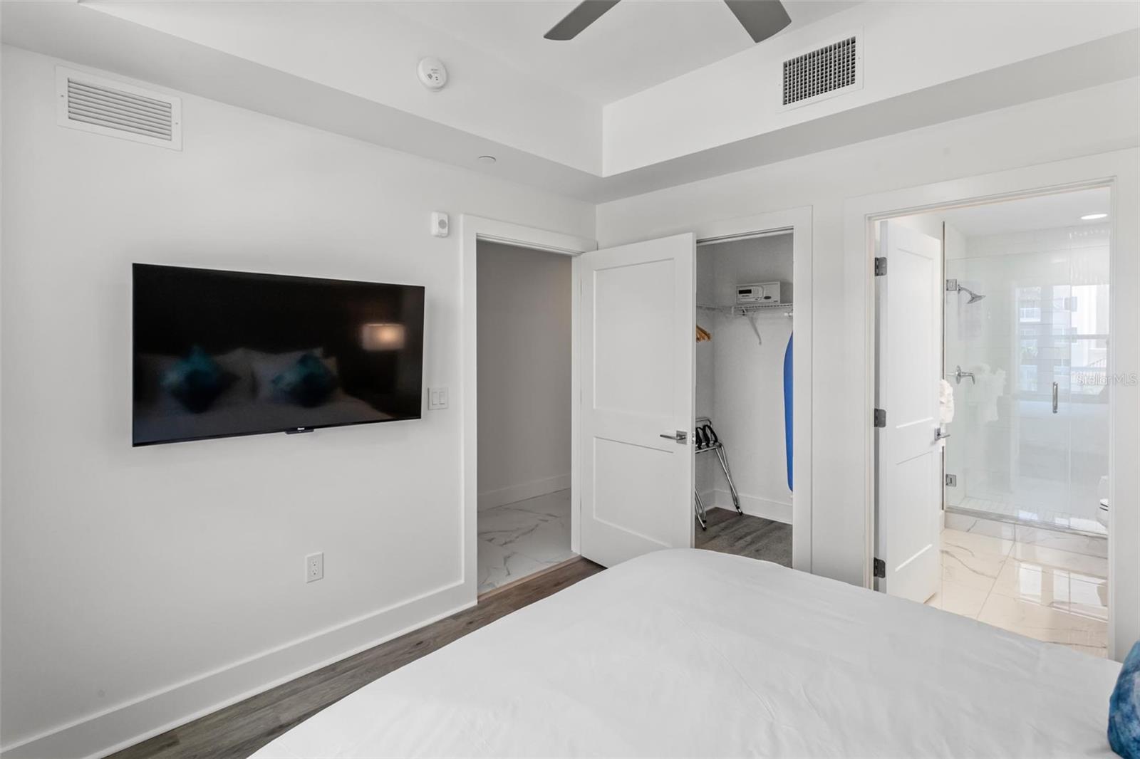 11500 GULF BLVD #202 — photo 11