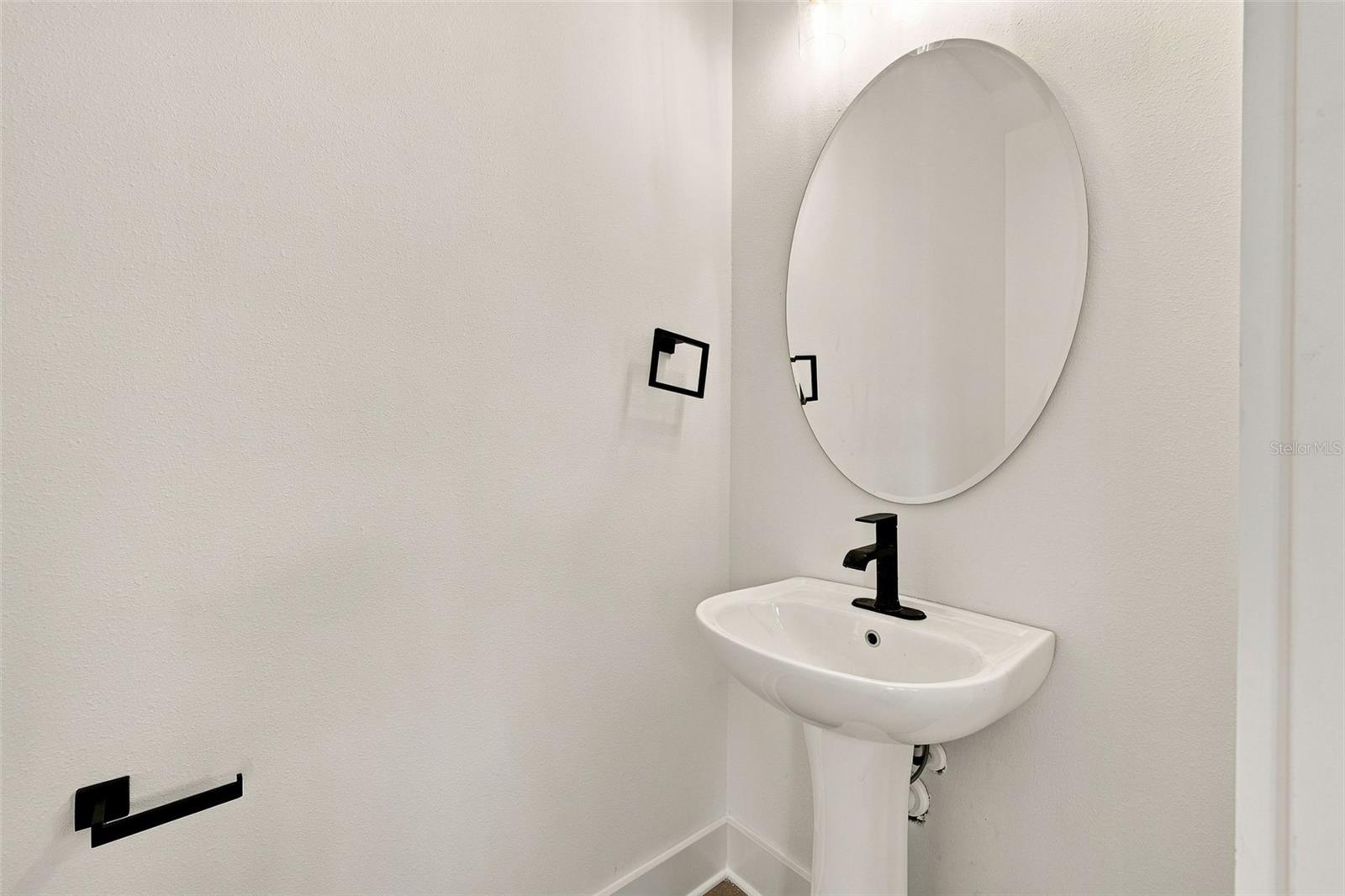 2508 W GRAY ST #2 — photo 16