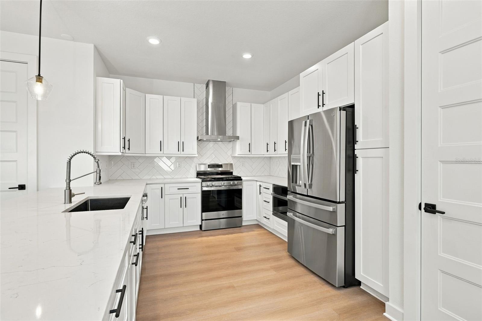 2508 W GRAY ST #2 — photo 7