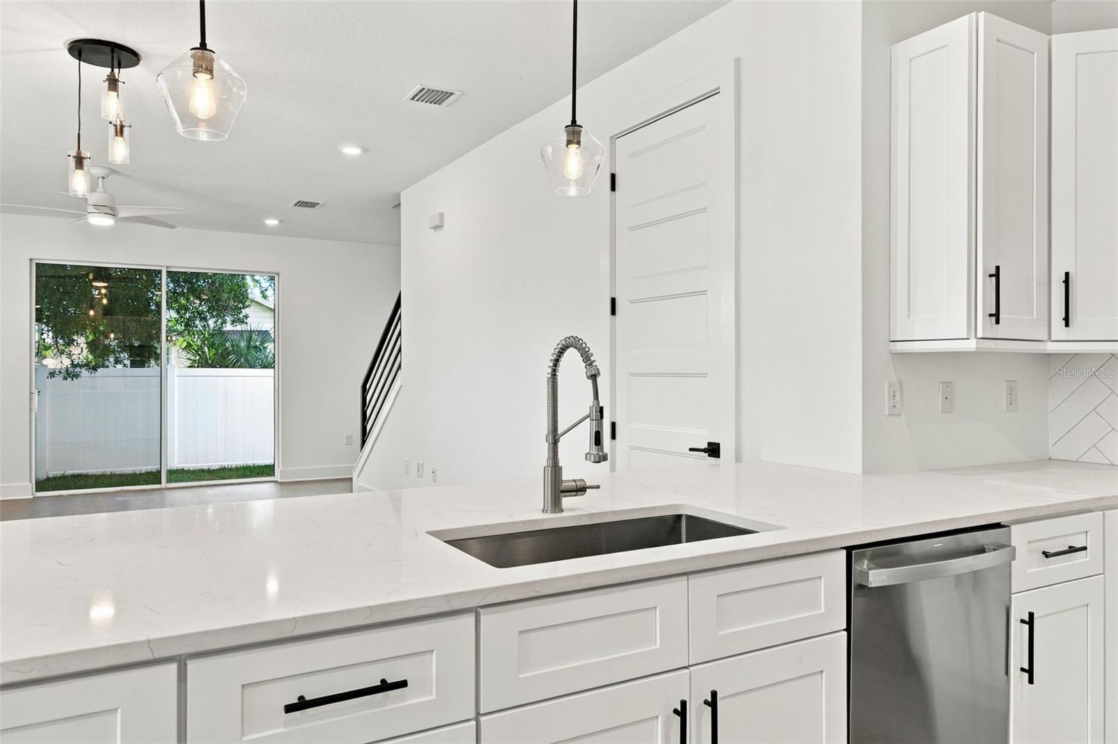2508 W GRAY ST #2 — photo 10