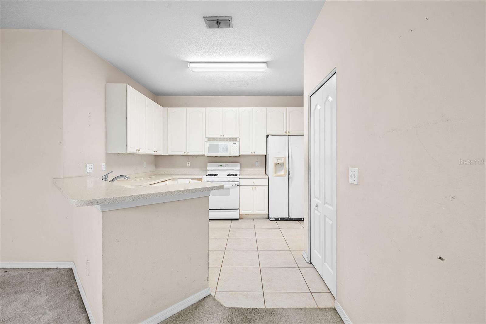 1204 HUNTINGTON GREENS DR #1204 — photo 12
