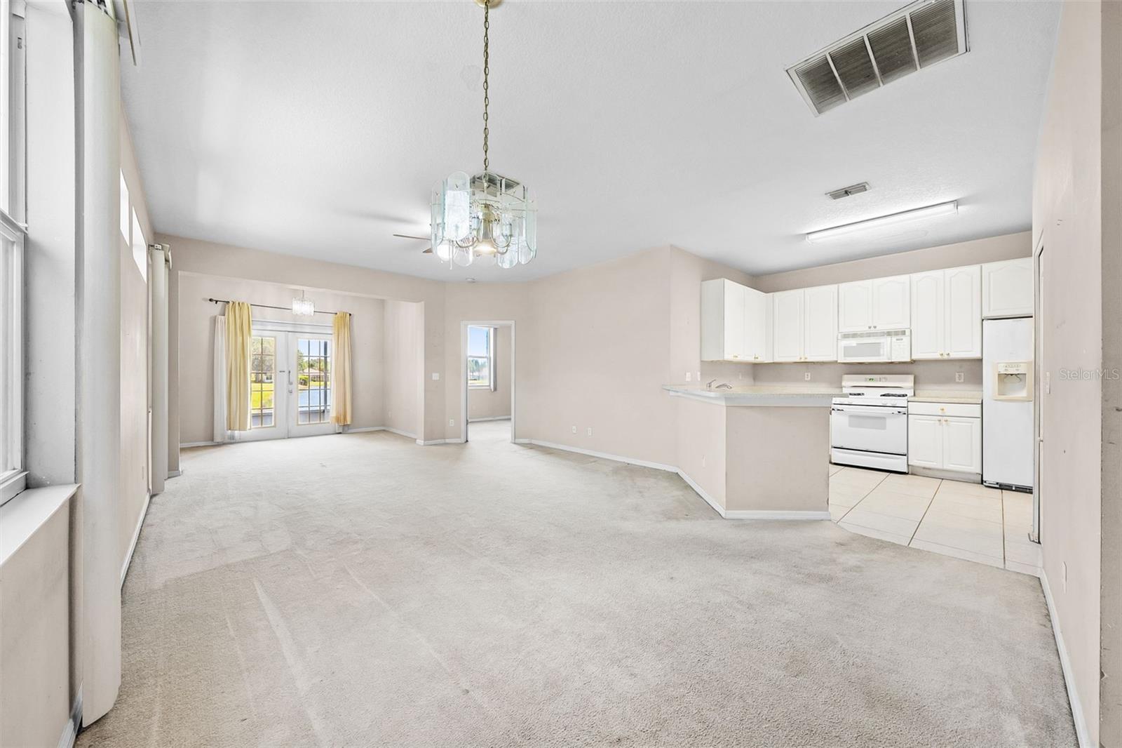 1204 HUNTINGTON GREENS DR #1204 — photo 9