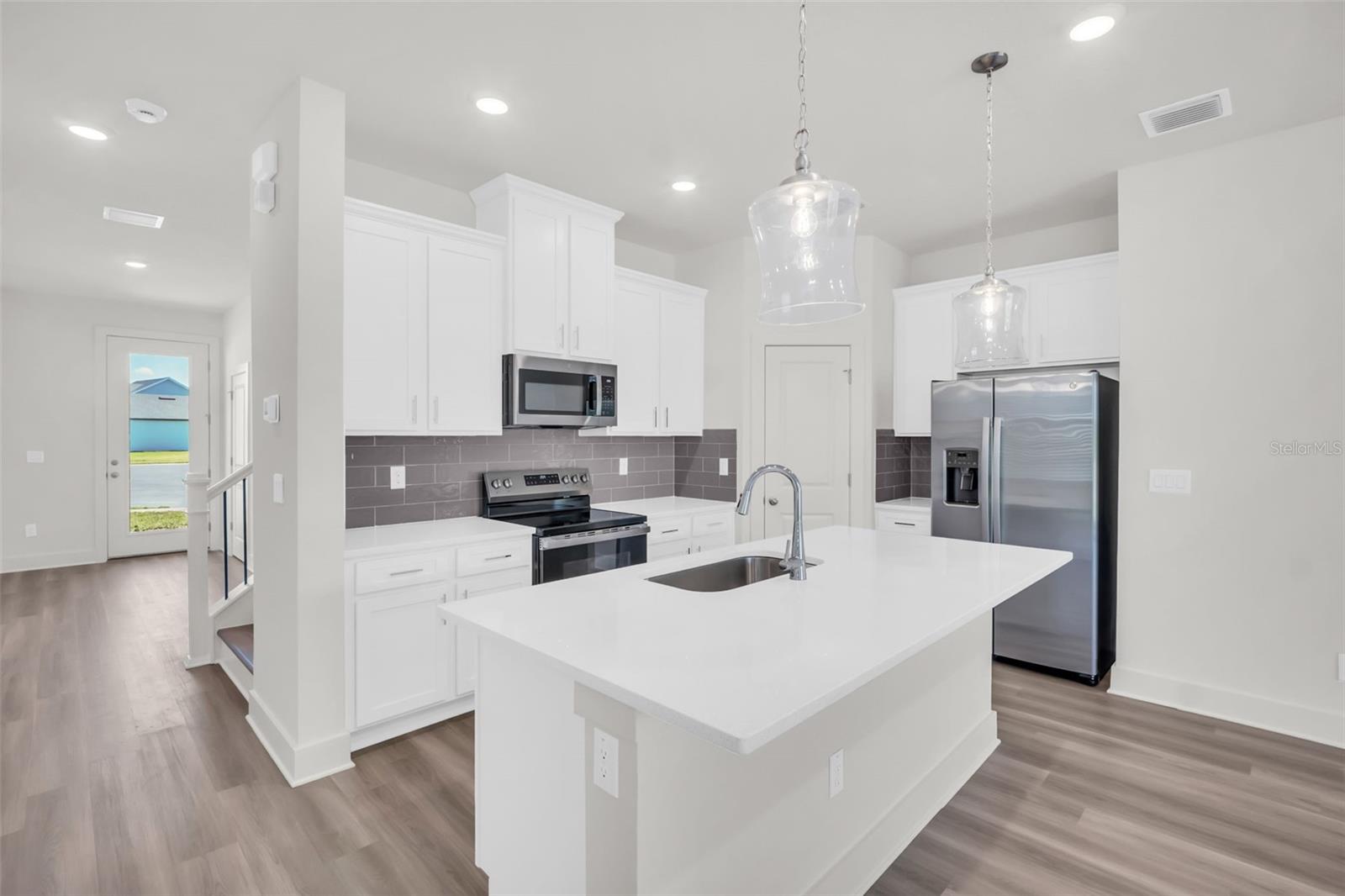 13718 HOMERIDGE CT — photo 3