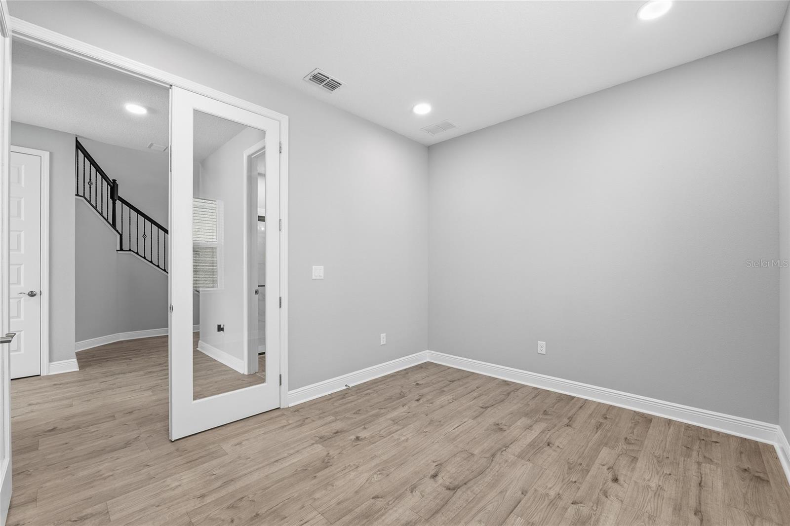 7273 NOTCHED PINE BND — photo 8