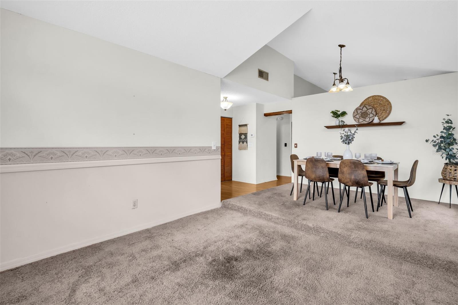 5341 SOUTHWICK DR — photo 7