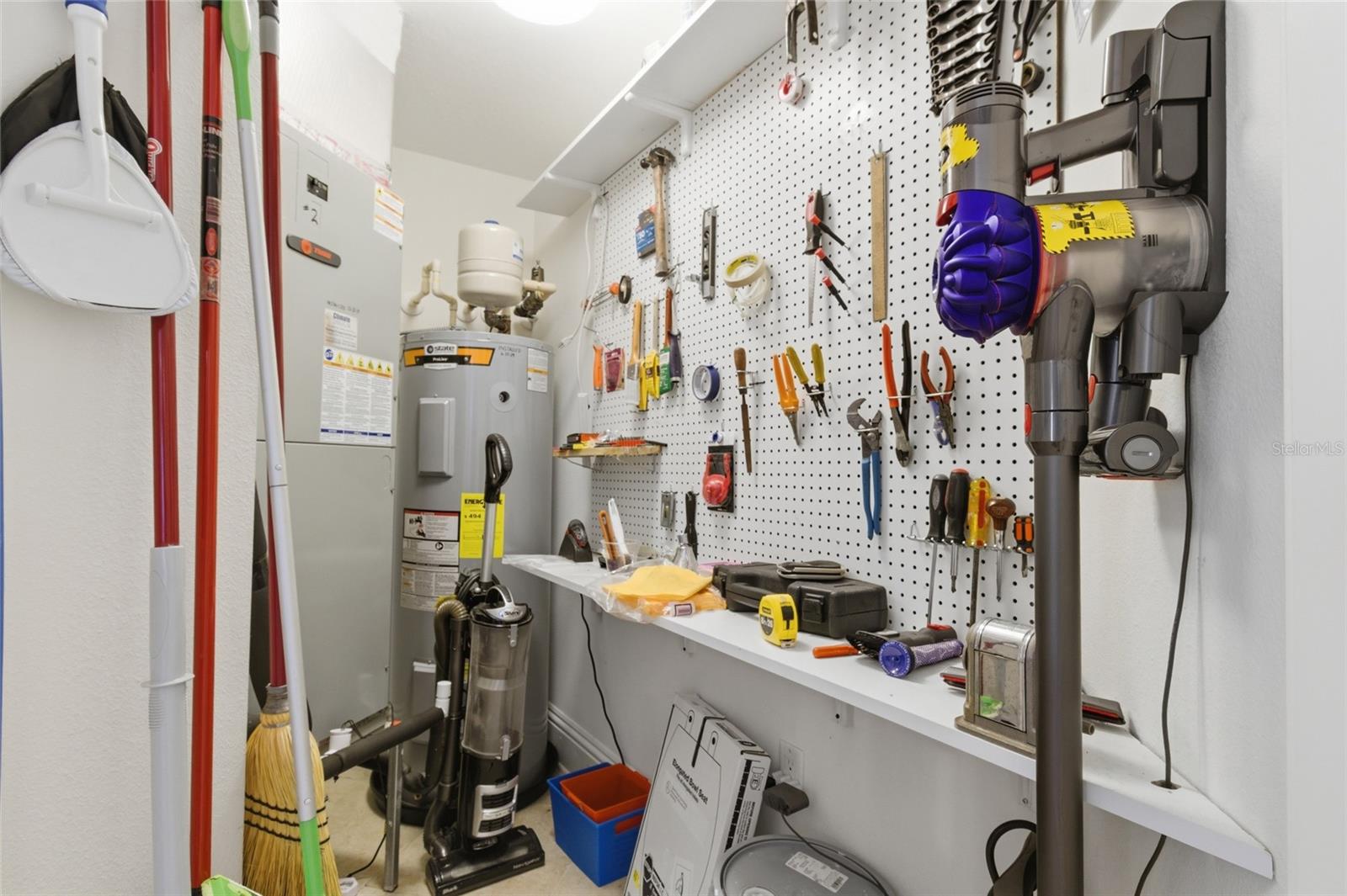11 BAYMONT ST #608 — photo 45