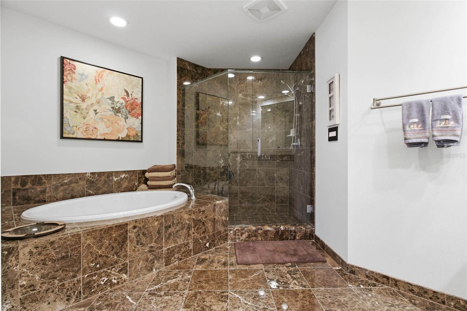 11 BAYMONT ST #608 — photo 31