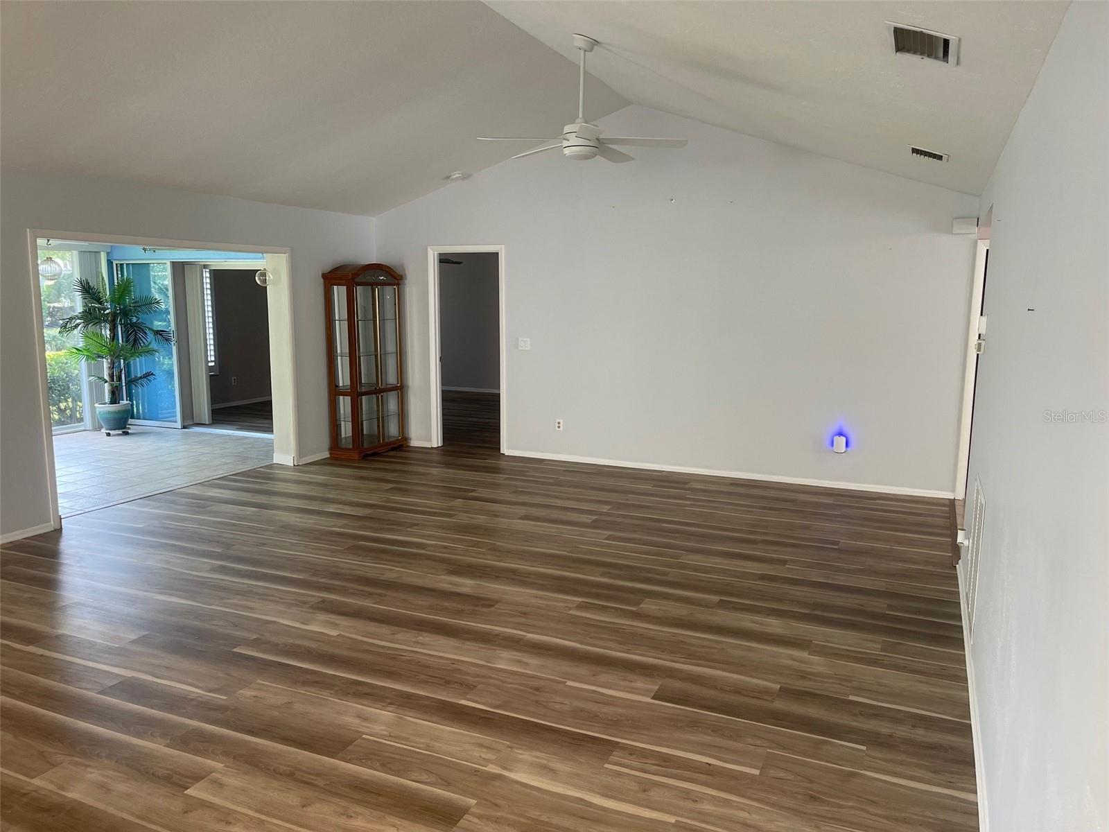 7287 ELEANOR CIR #15 — photo 21