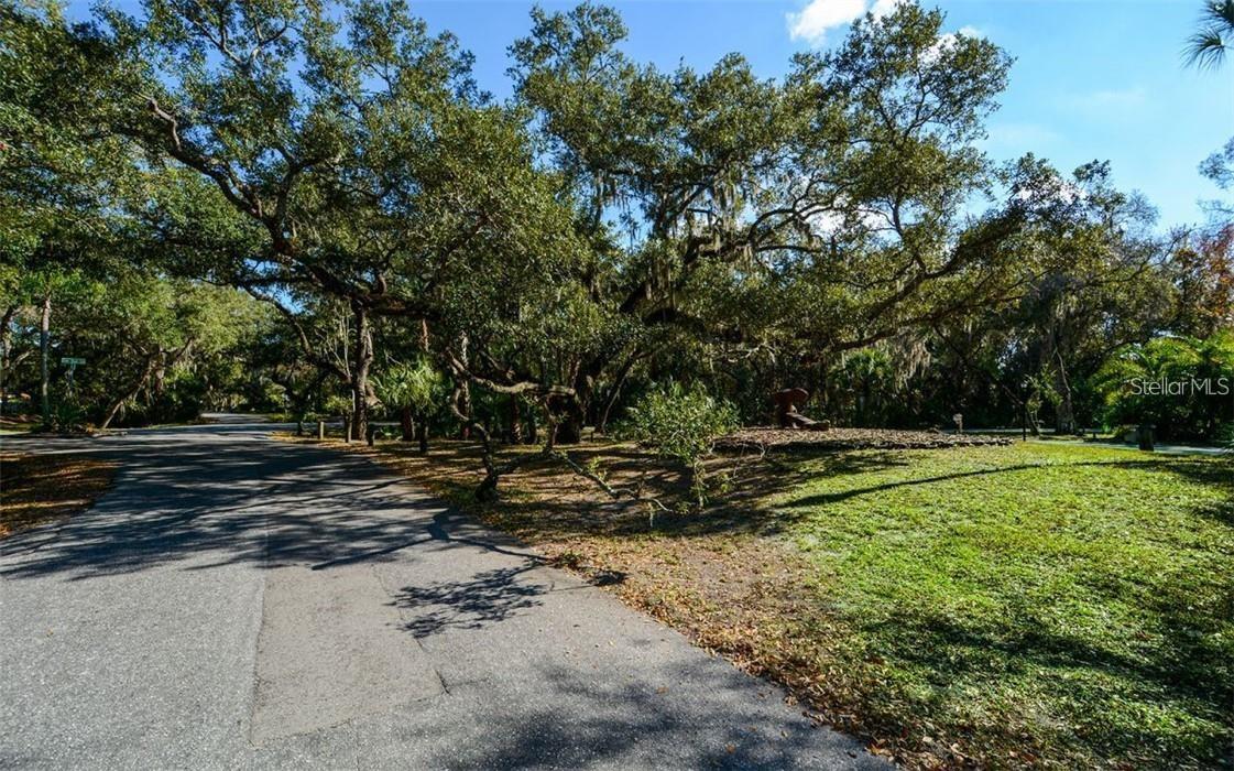 7287 ELEANOR CIR #15 — photo 31