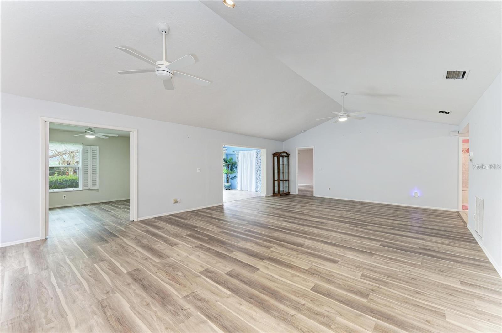 7287 ELEANOR CIR #15 — photo 9