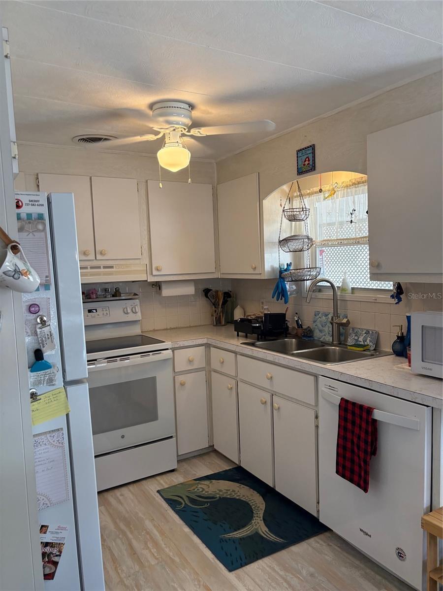 10297 N LAKE DR #79 — photo 14