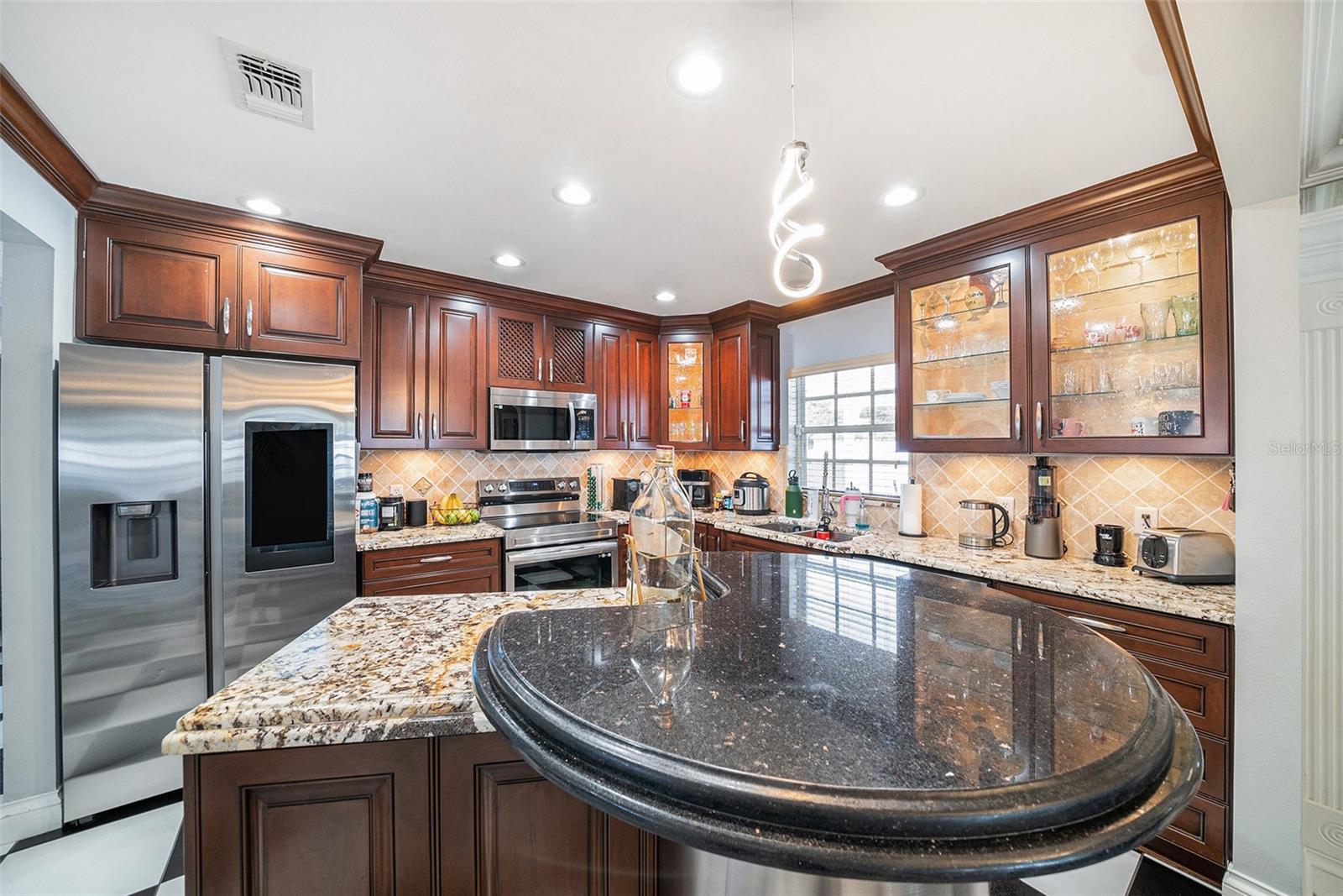 8502 MAY ST — photo 13