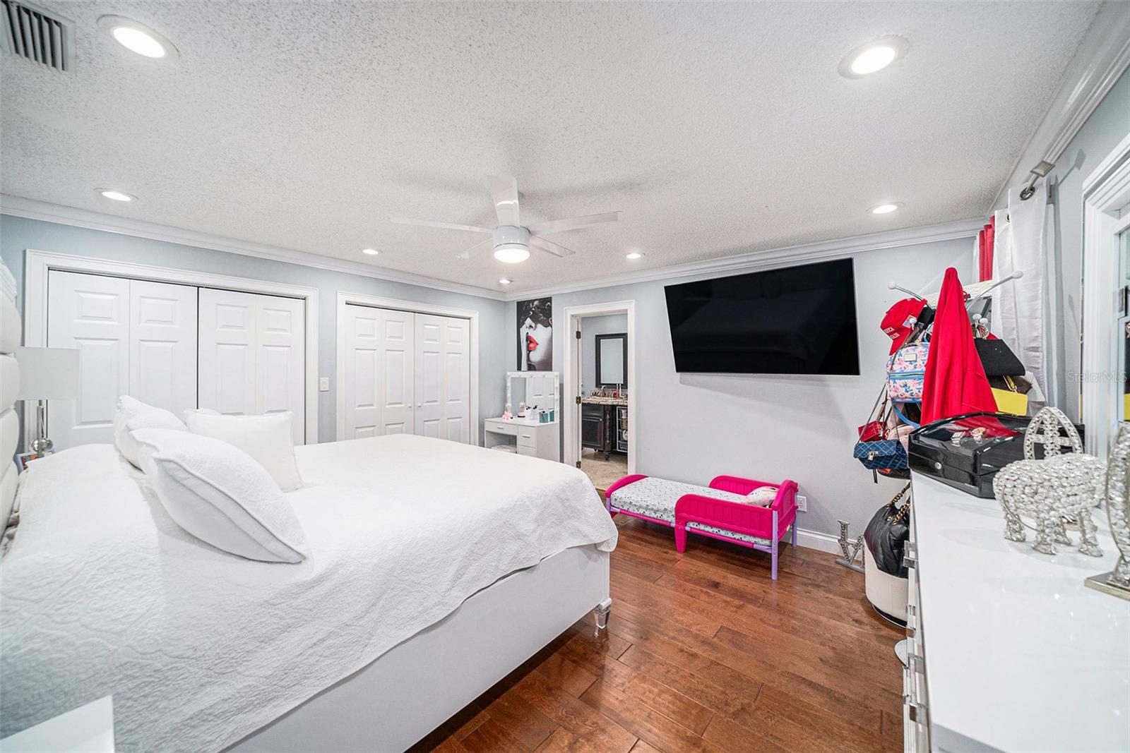 8502 MAY ST — photo 24
