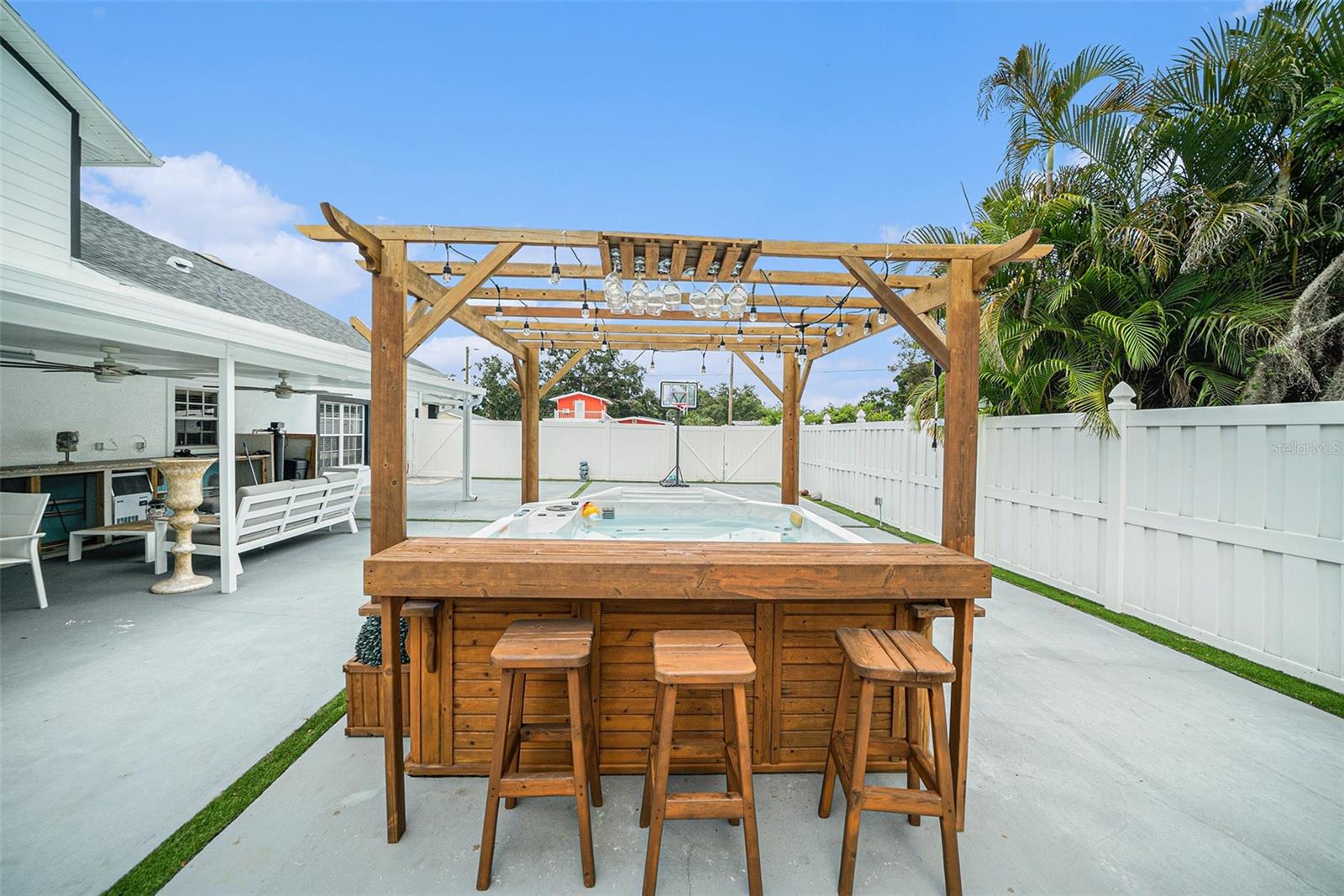 8502 MAY ST — photo 34