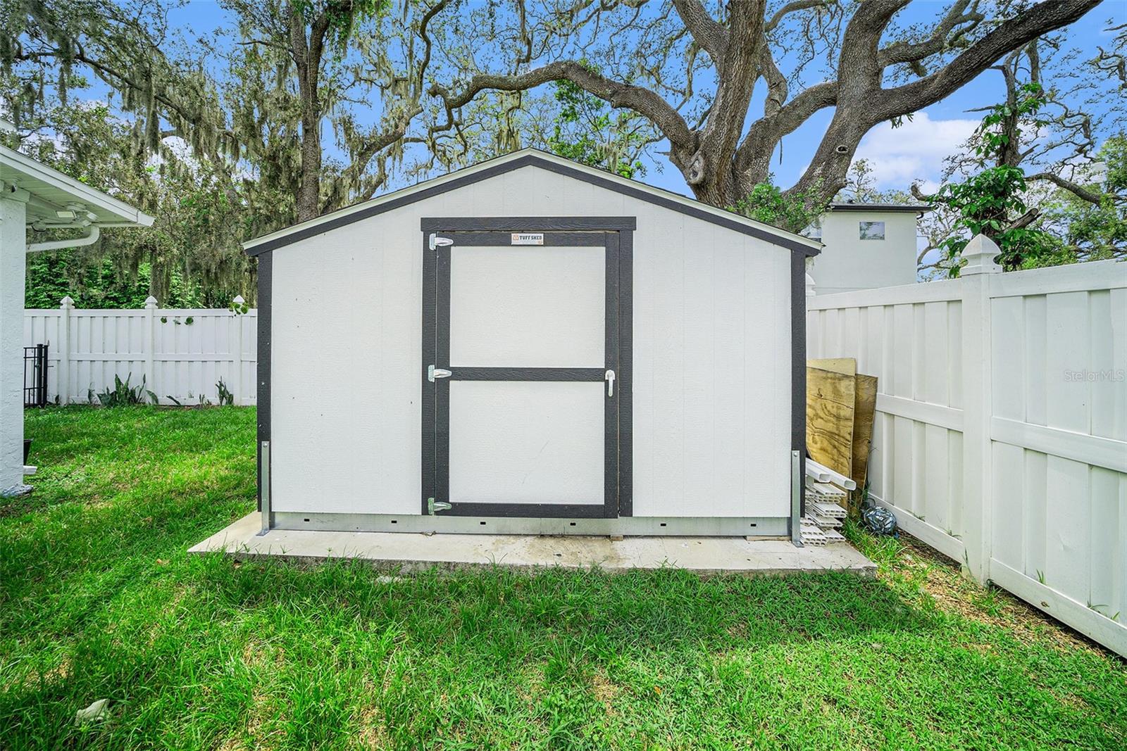8502 MAY ST — photo 36