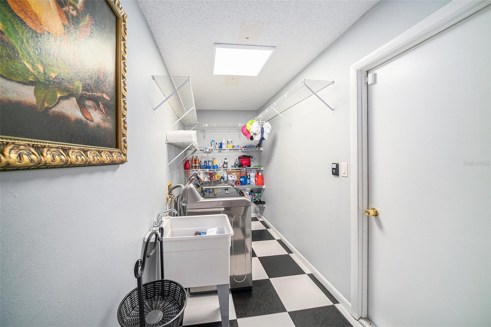 8502 MAY ST — photo 29