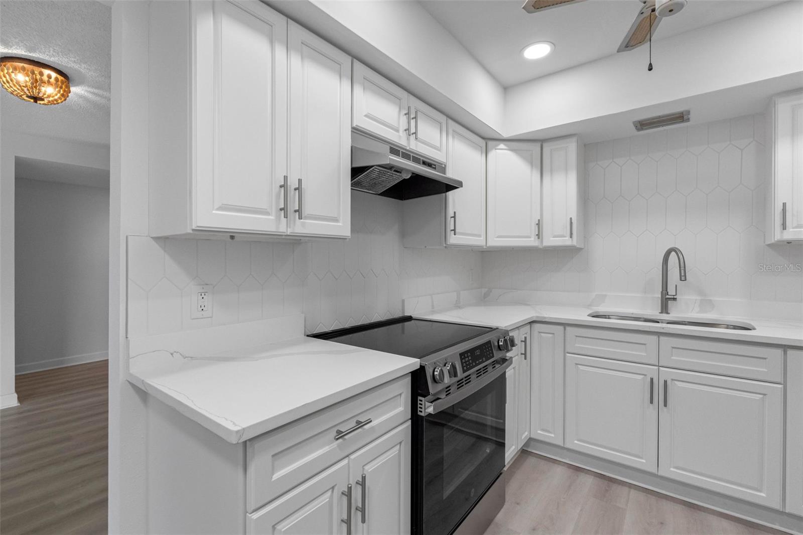1451 GULF BLVD #101 — photo 8