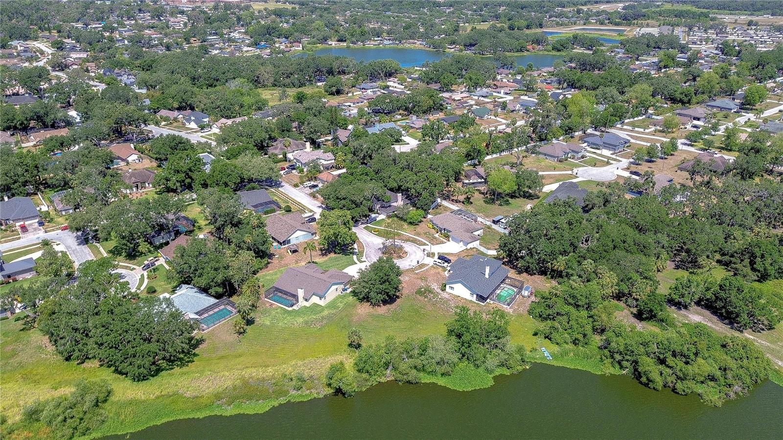 709 SPORTSMAN PARK DR — photo 36