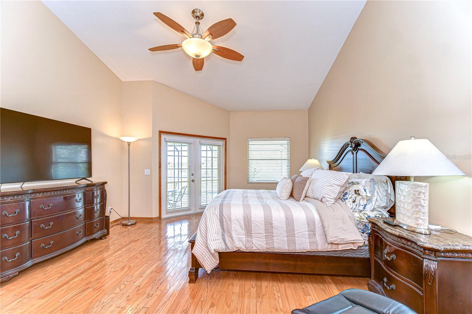 709 SPORTSMAN PARK DR — photo 17