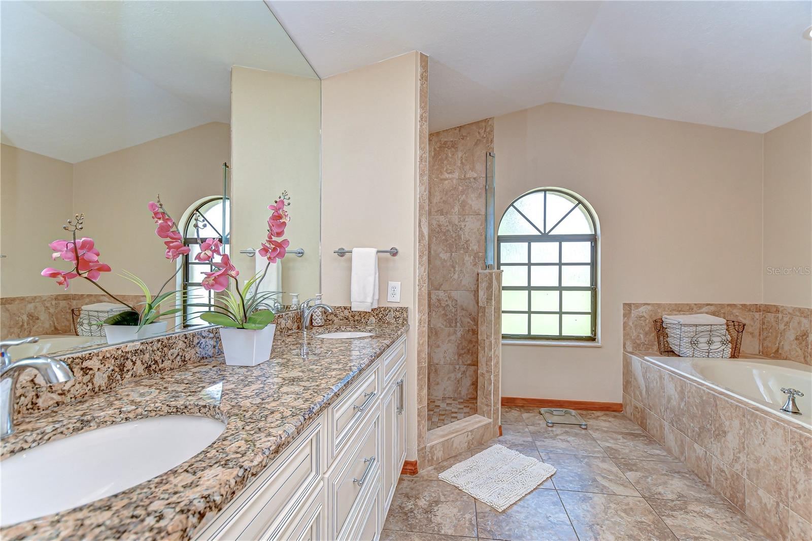 709 SPORTSMAN PARK DR — photo 19