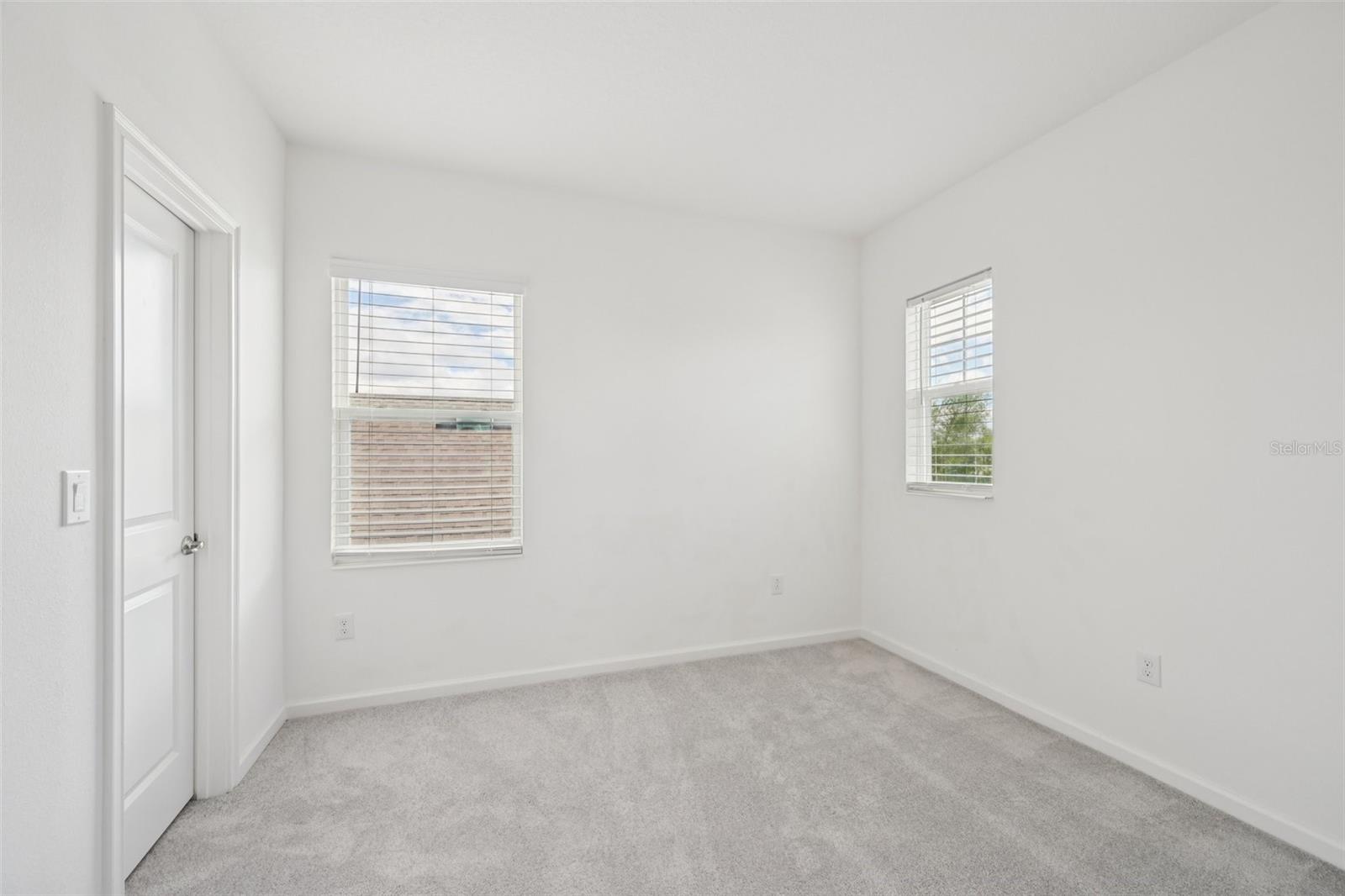 806 WINTERSIDE DR — photo 30