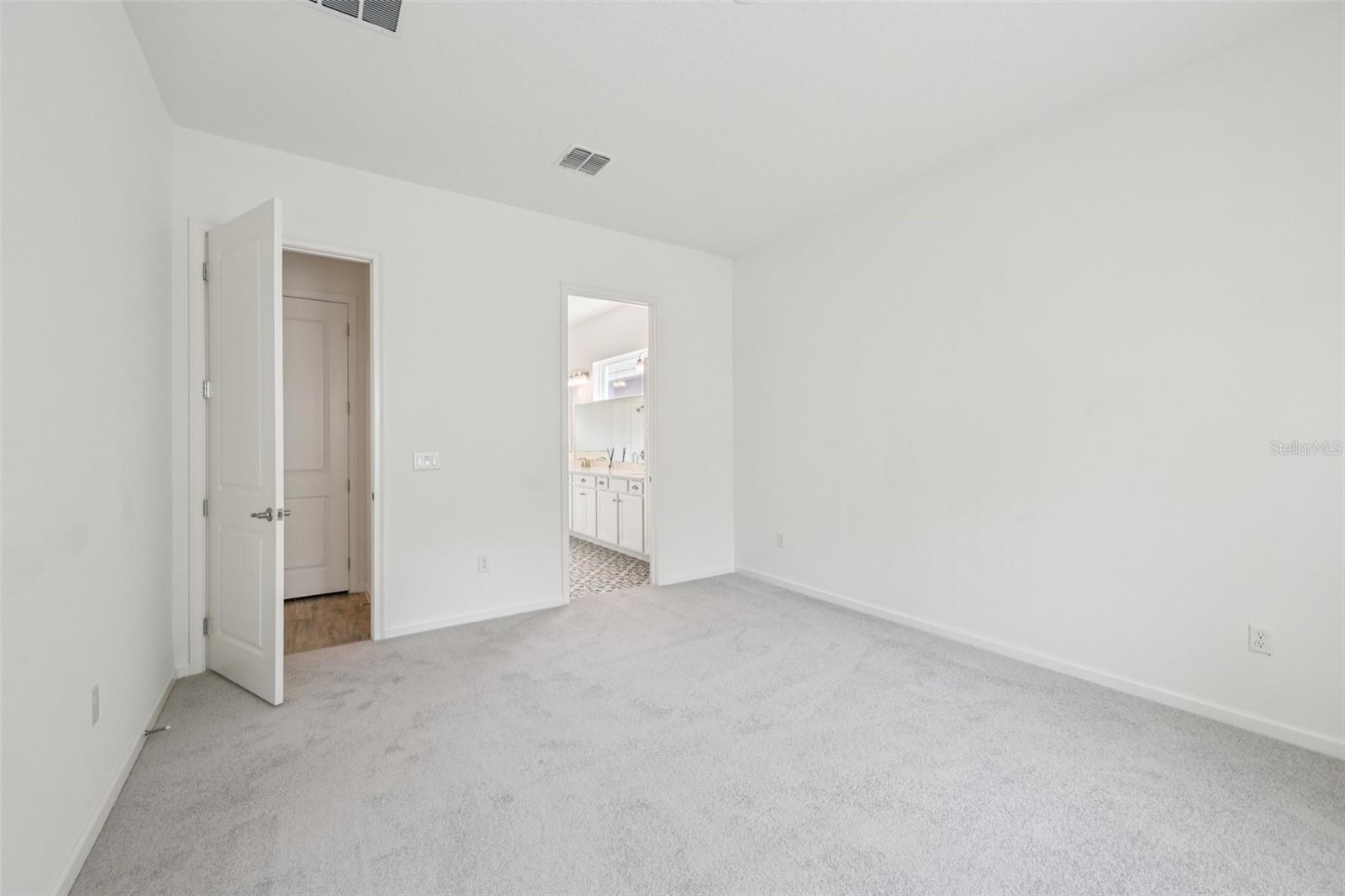 806 WINTERSIDE DR — photo 21