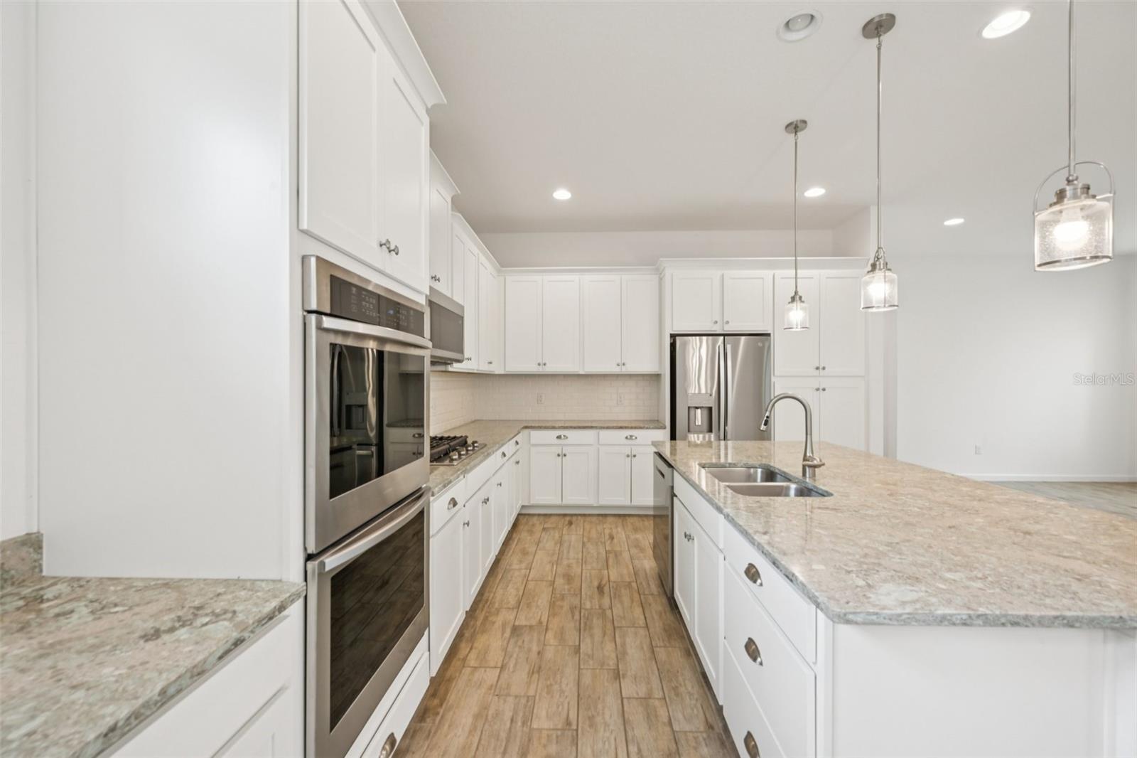 806 WINTERSIDE DR — photo 7