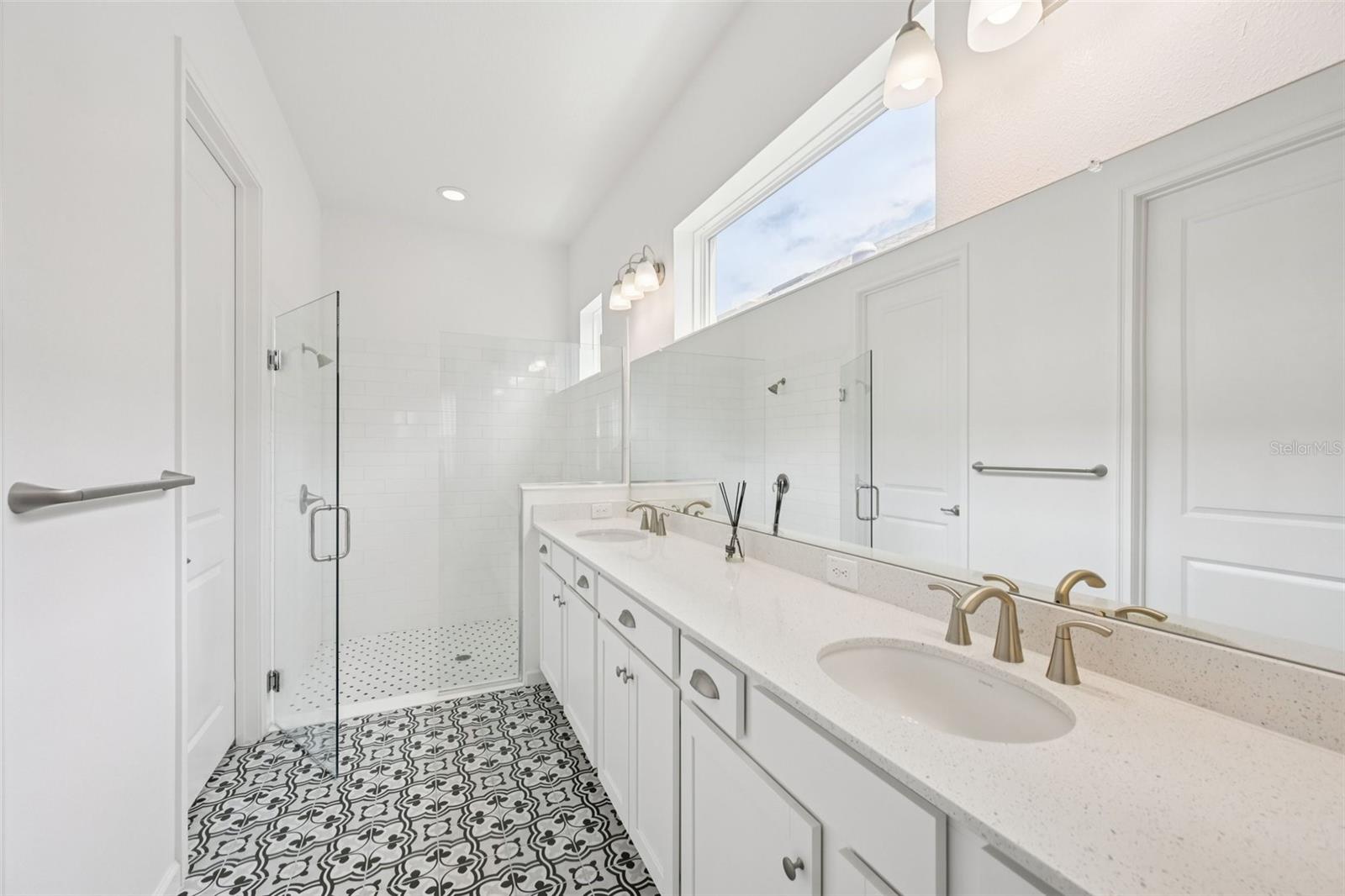 806 WINTERSIDE DR — photo 17