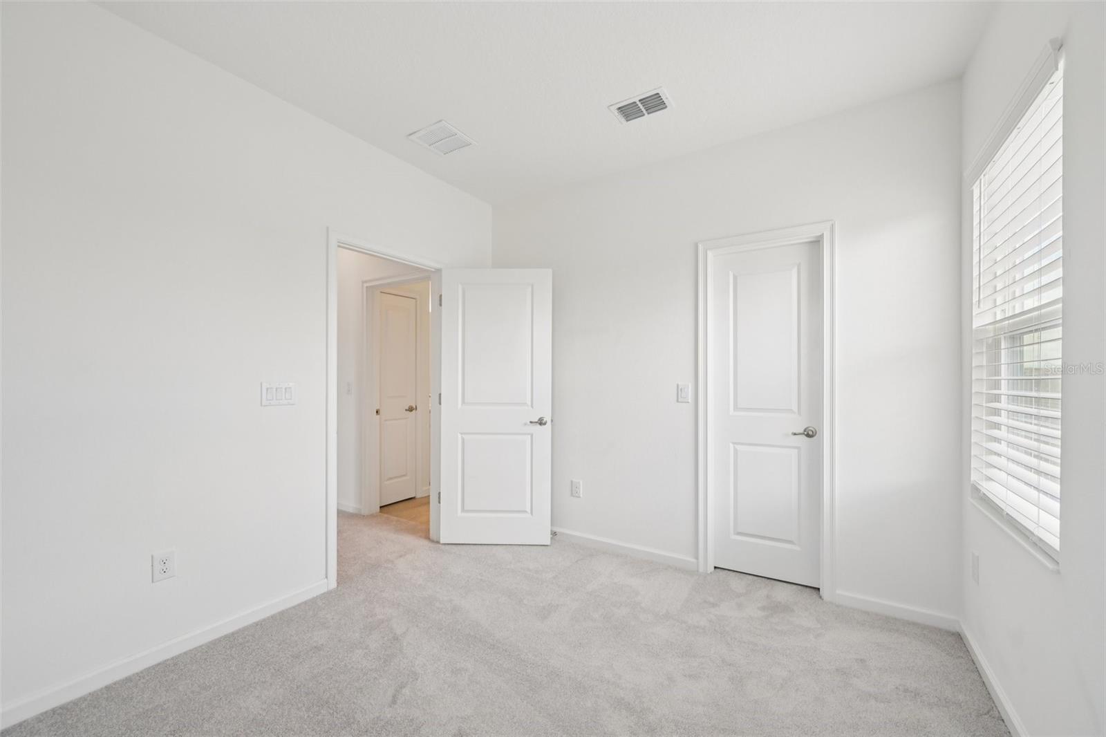 806 WINTERSIDE DR — photo 29