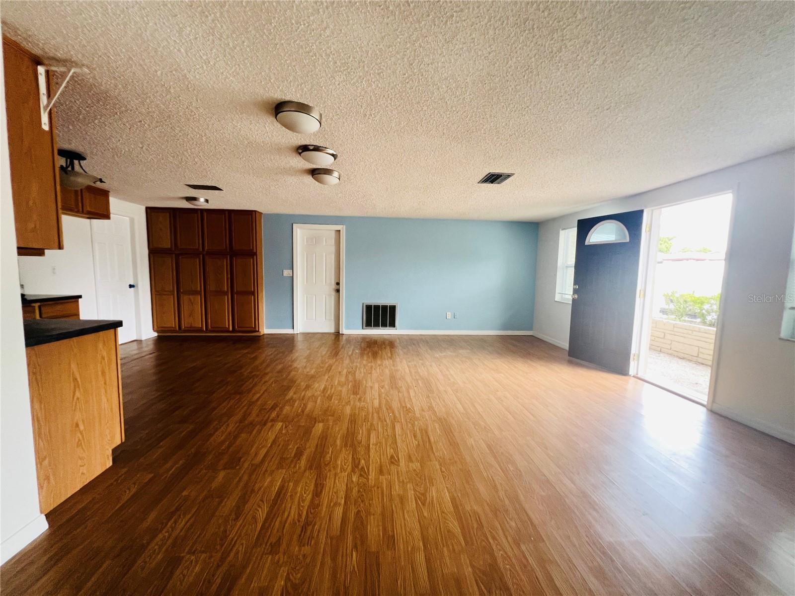 6428 KENTFIELD AVE — photo 19