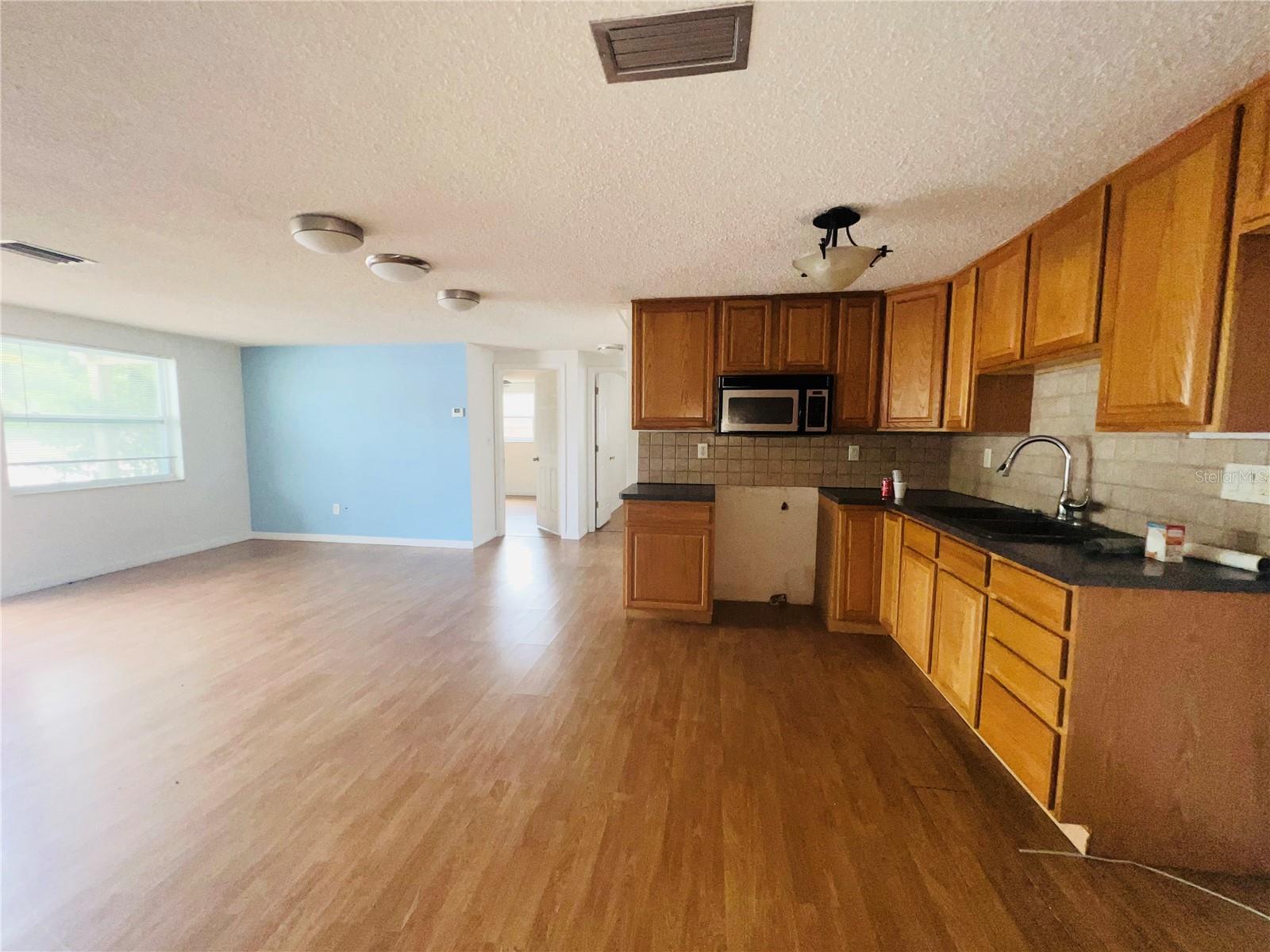 6428 KENTFIELD AVE — photo 16