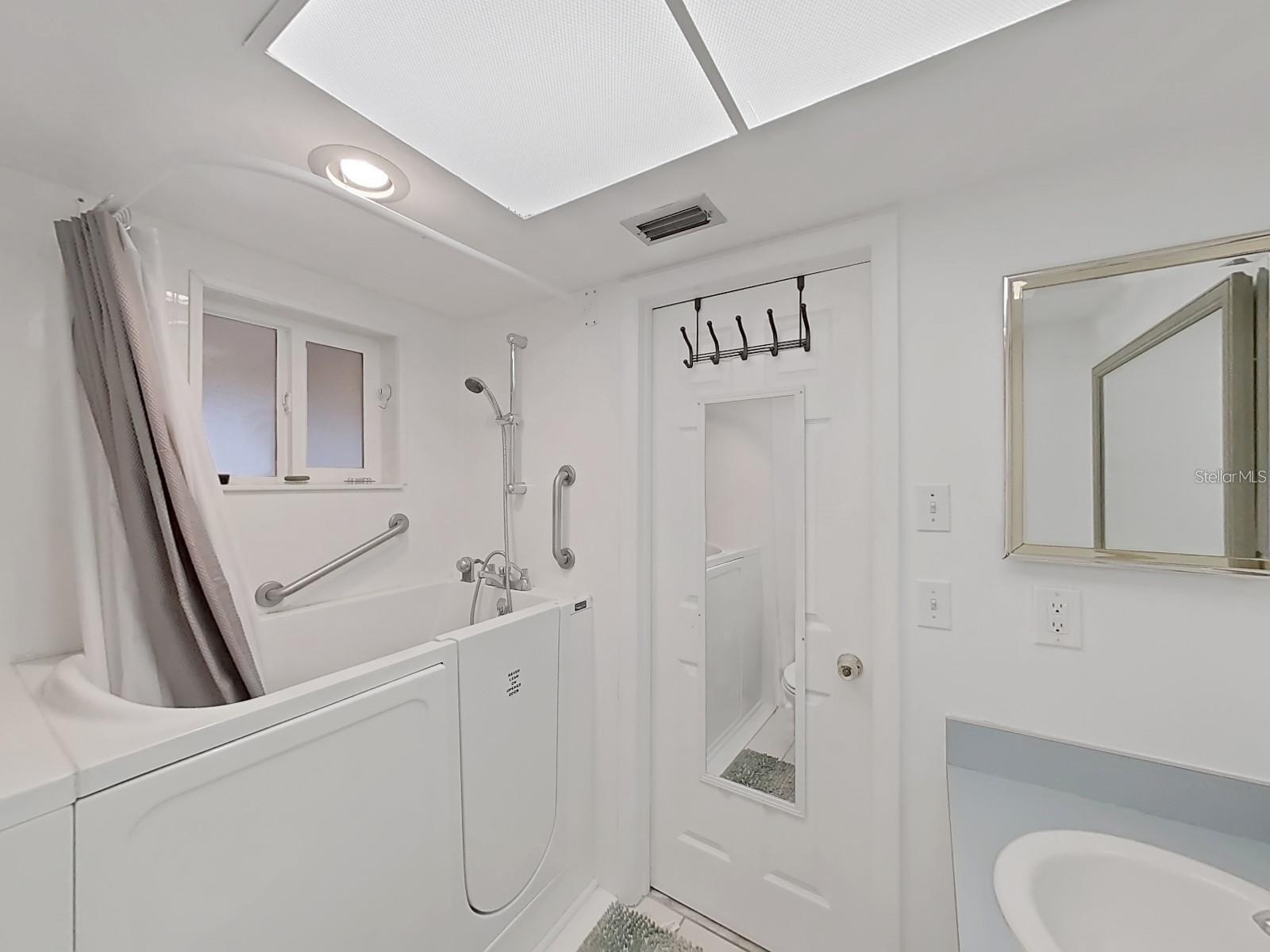 215 VALENCIA BLVD #213 — photo 6
