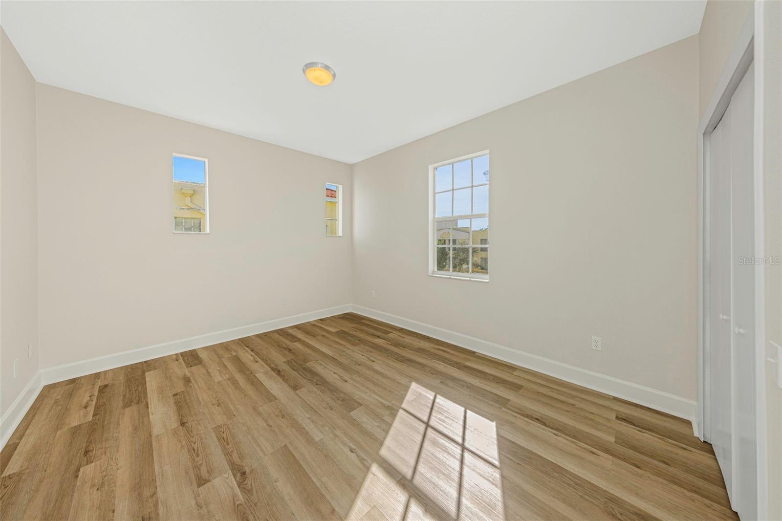 612 105TH TER N — photo 24