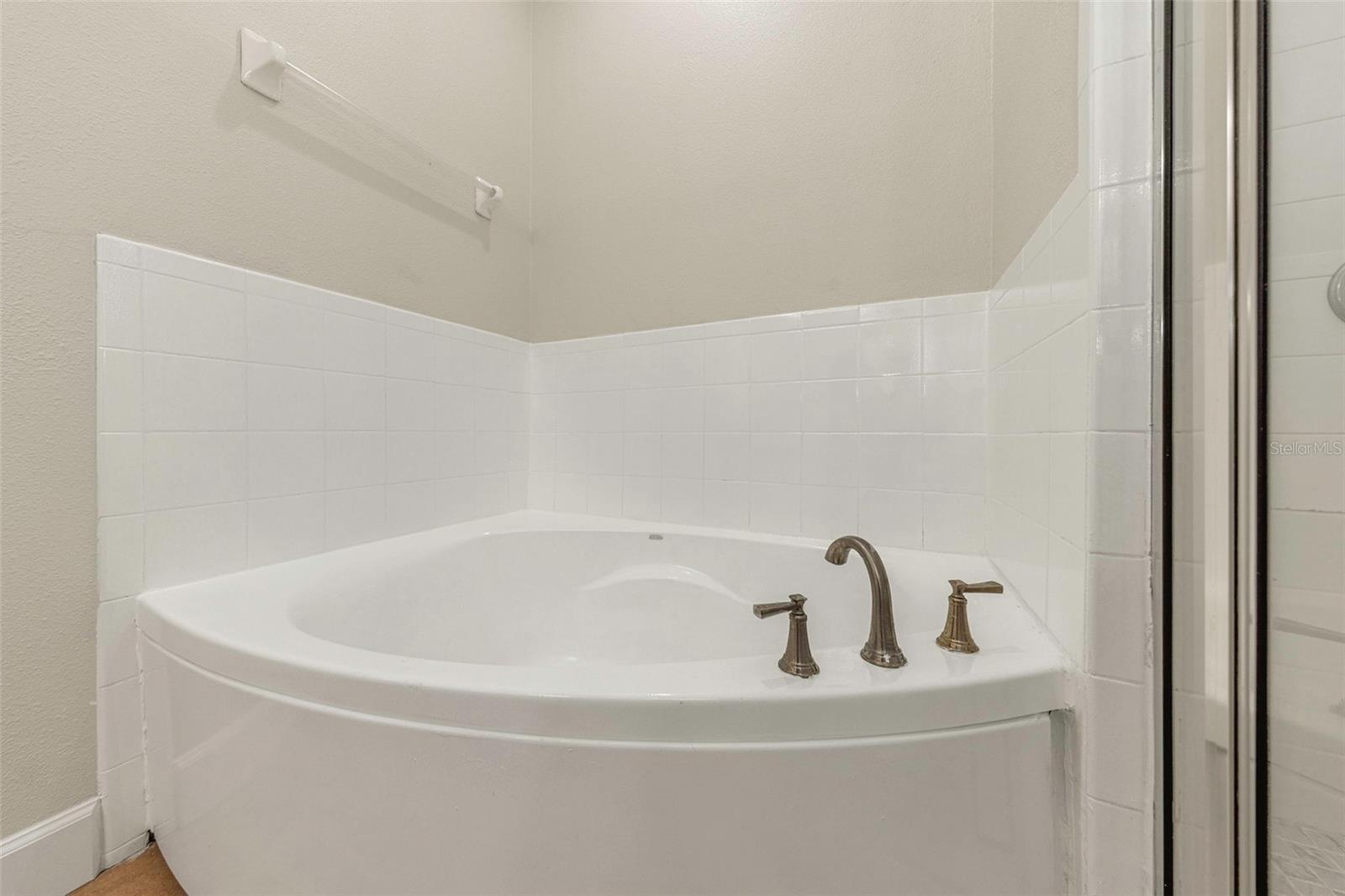 612 105TH TER N — photo 19