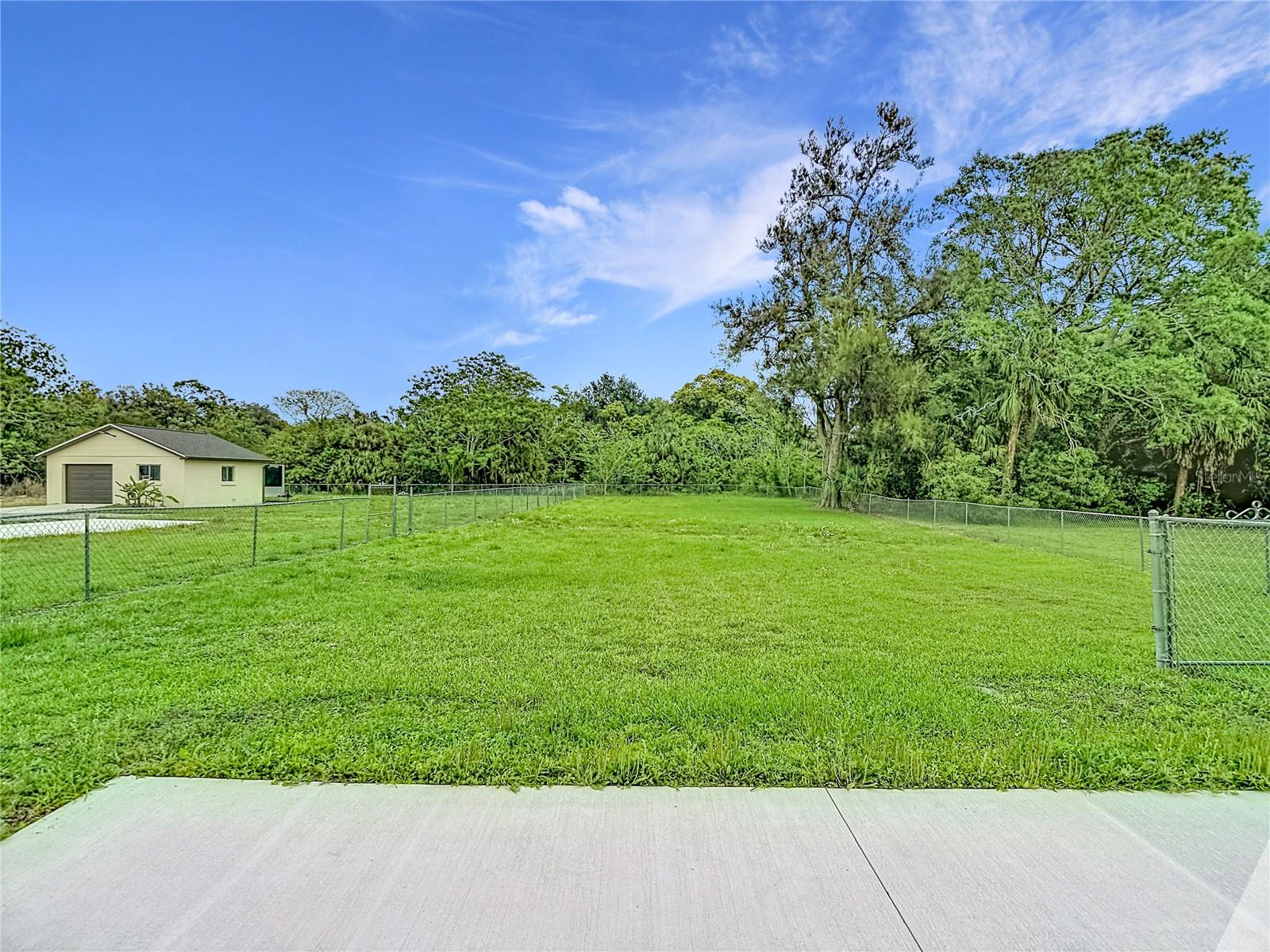 14306 GUAVA STREET — photo 21
