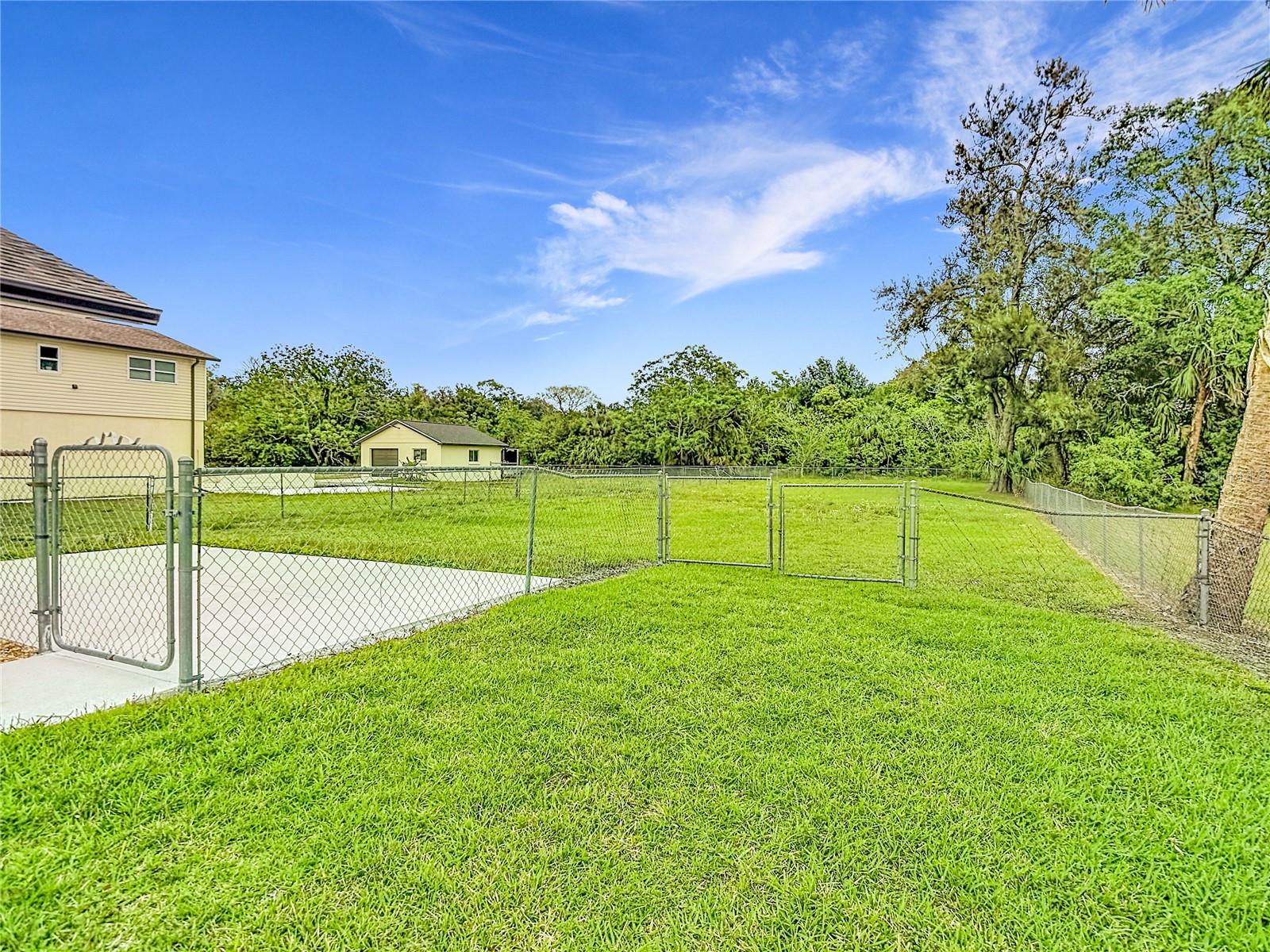 14306 GUAVA STREET — photo 27