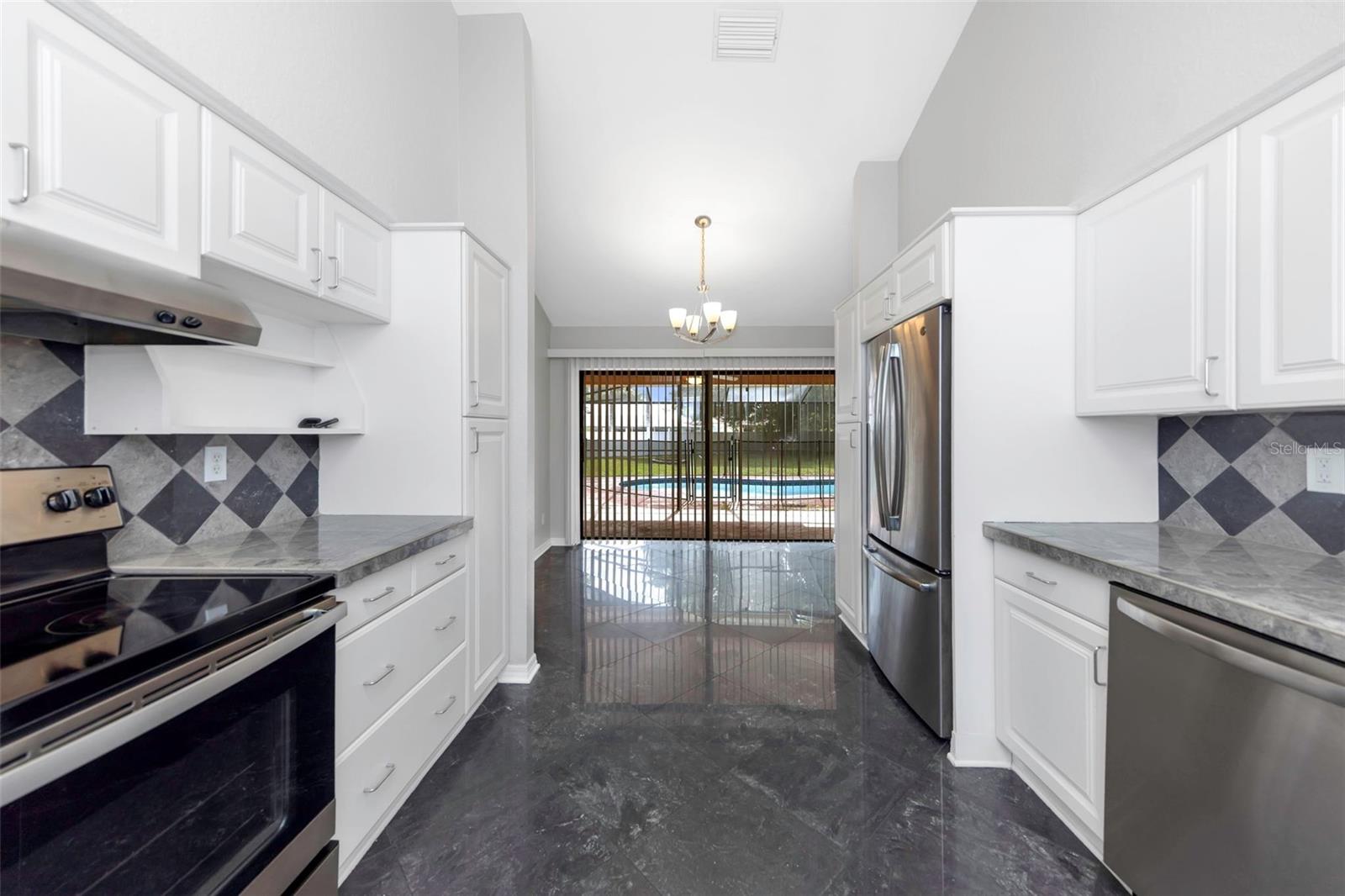 3334 BRIAN RD N — photo 16