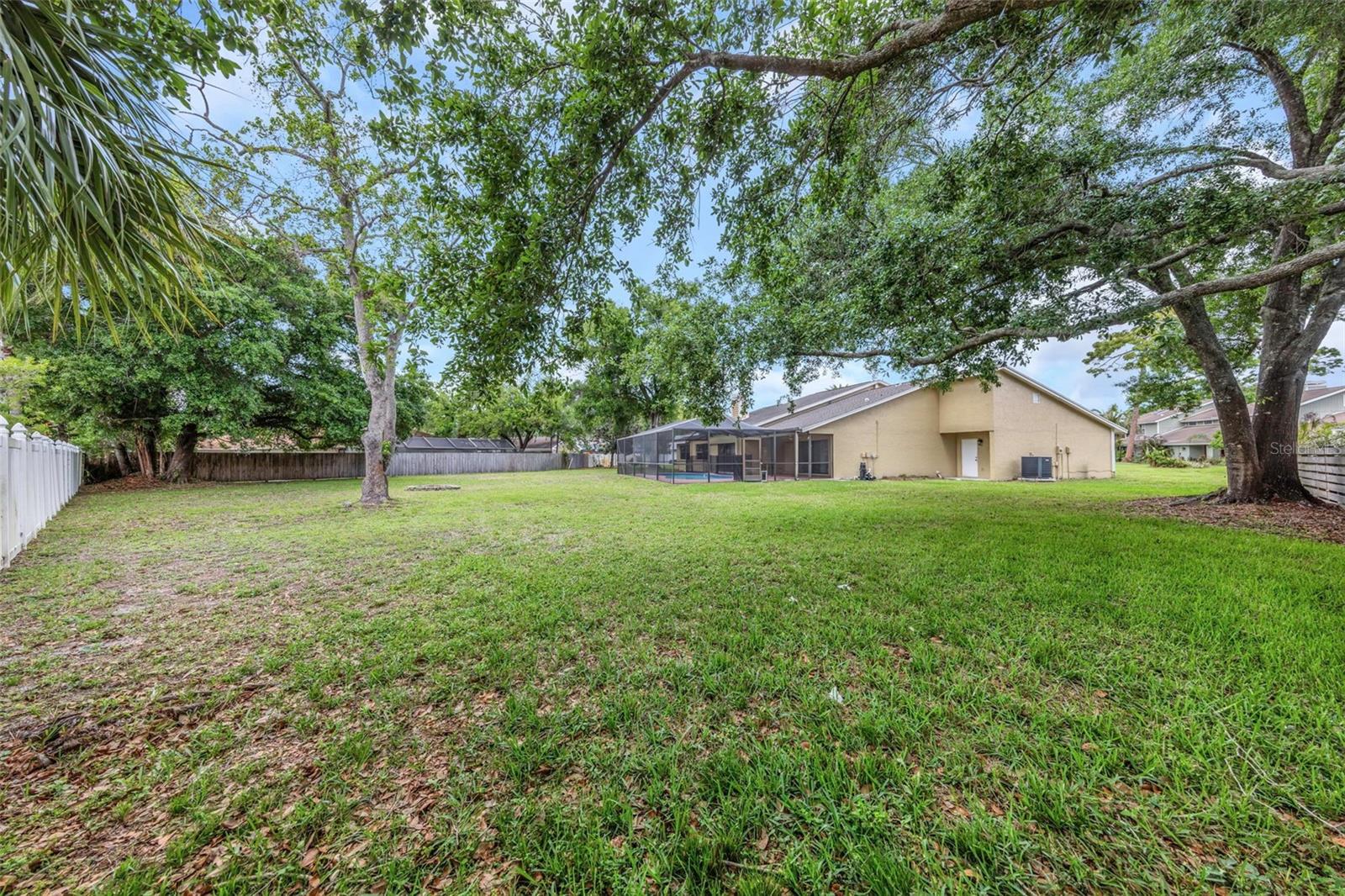 3334 BRIAN RD N — photo 4