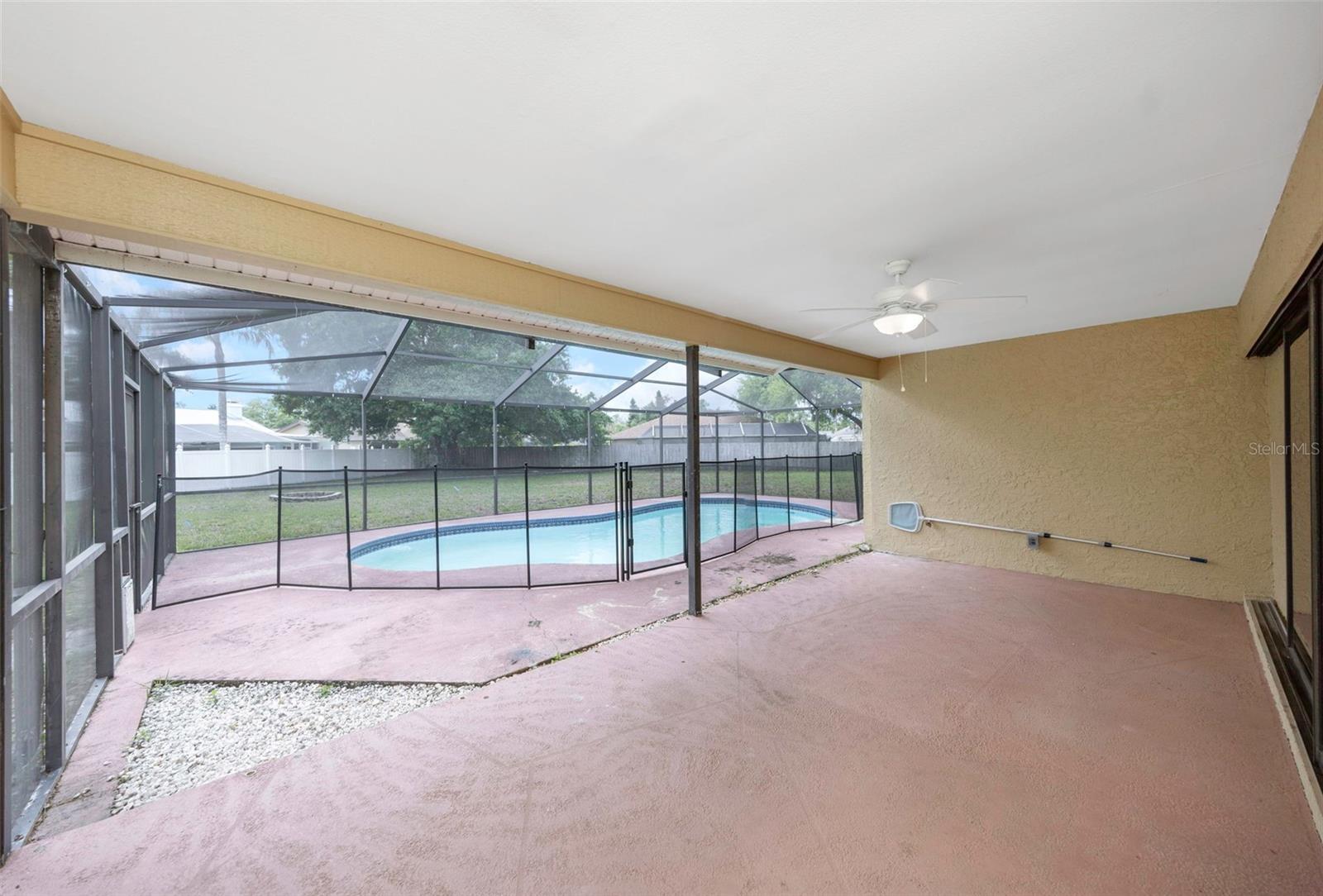 3334 BRIAN RD N — photo 35
