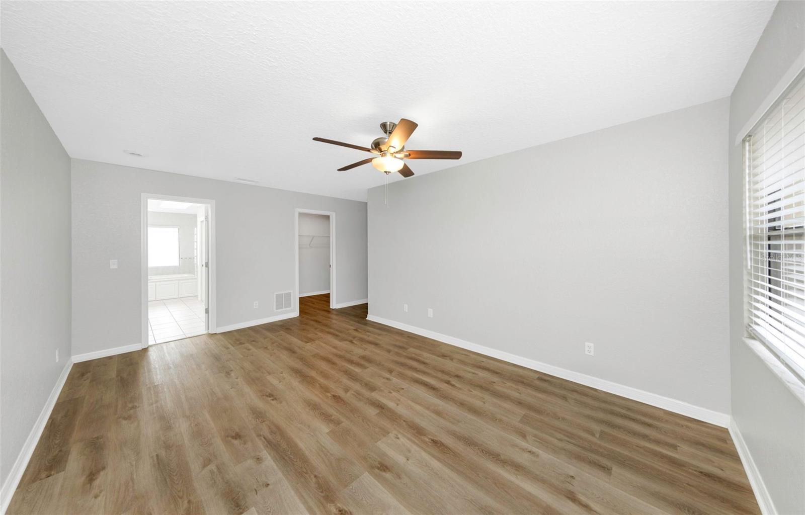 3334 BRIAN RD N — photo 22