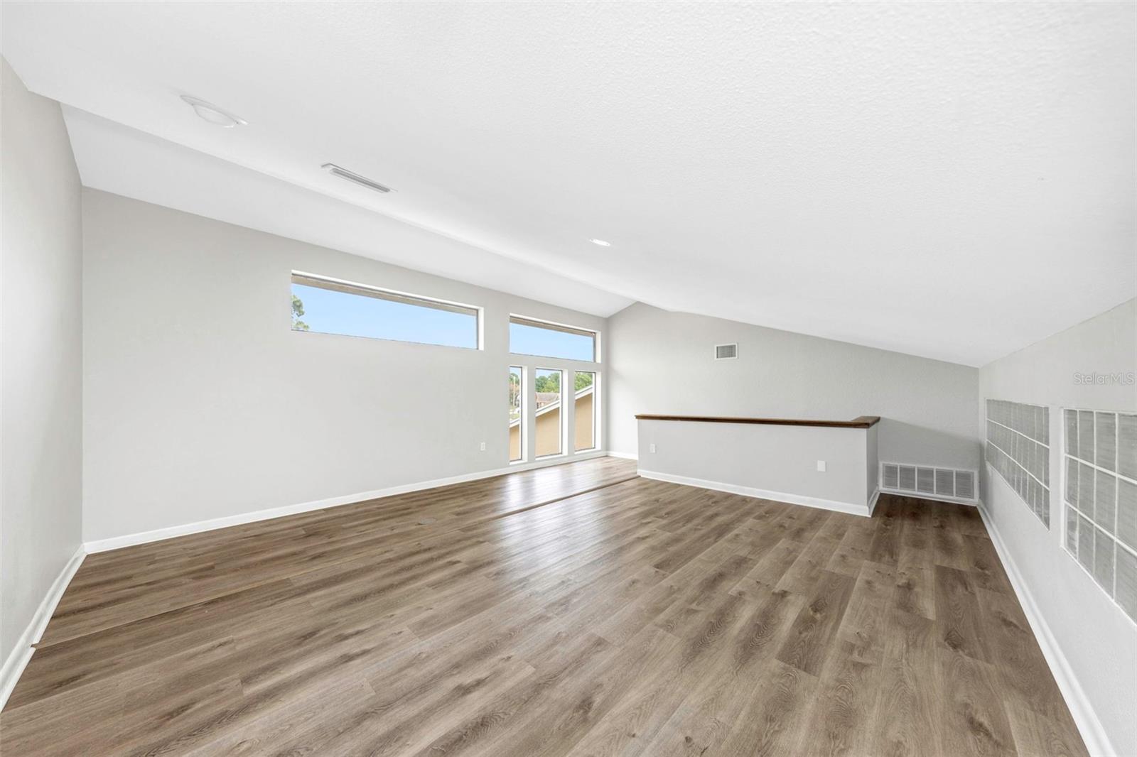 3334 BRIAN RD N — photo 19
